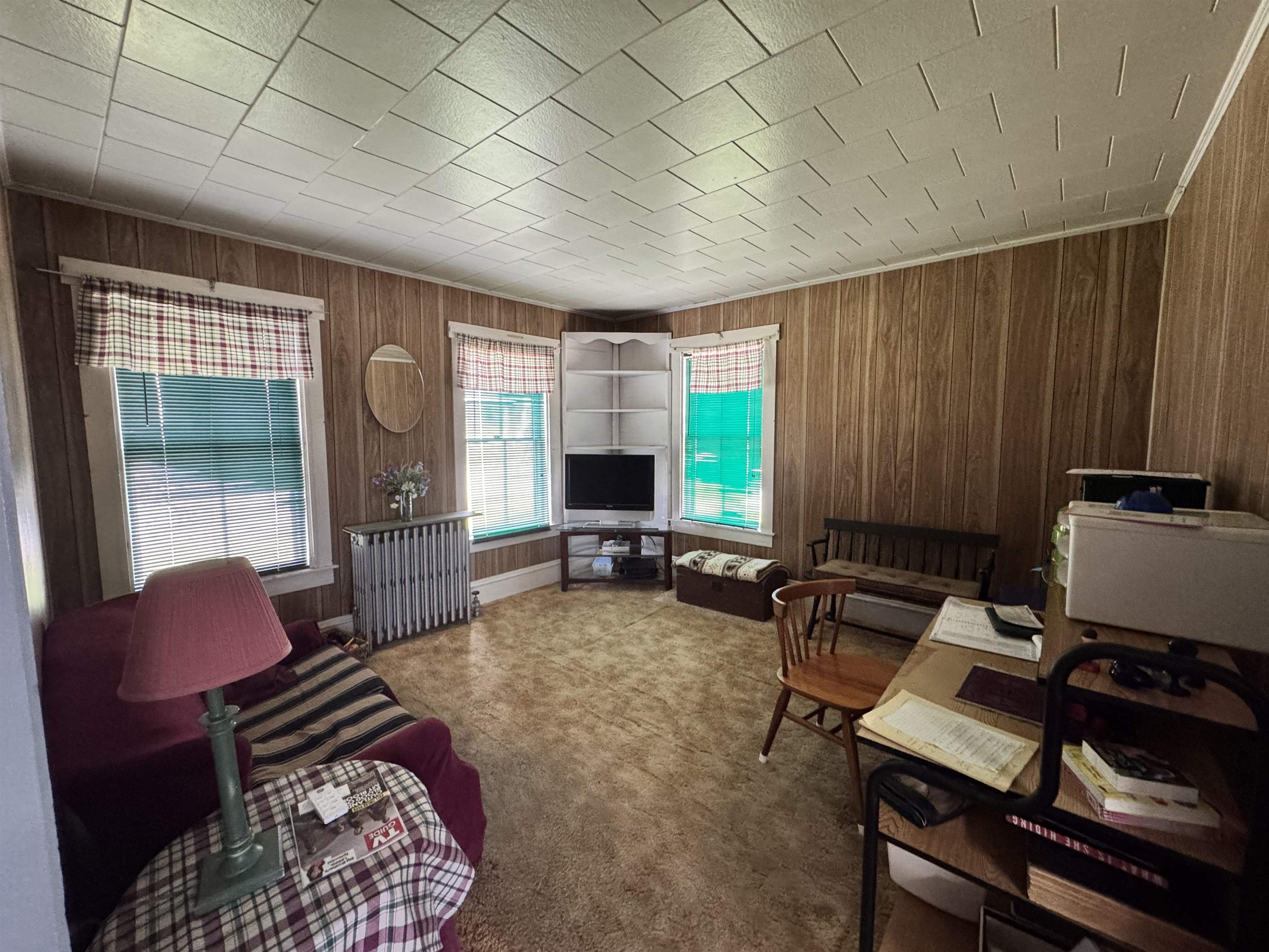 9 West Street Property Photo 12