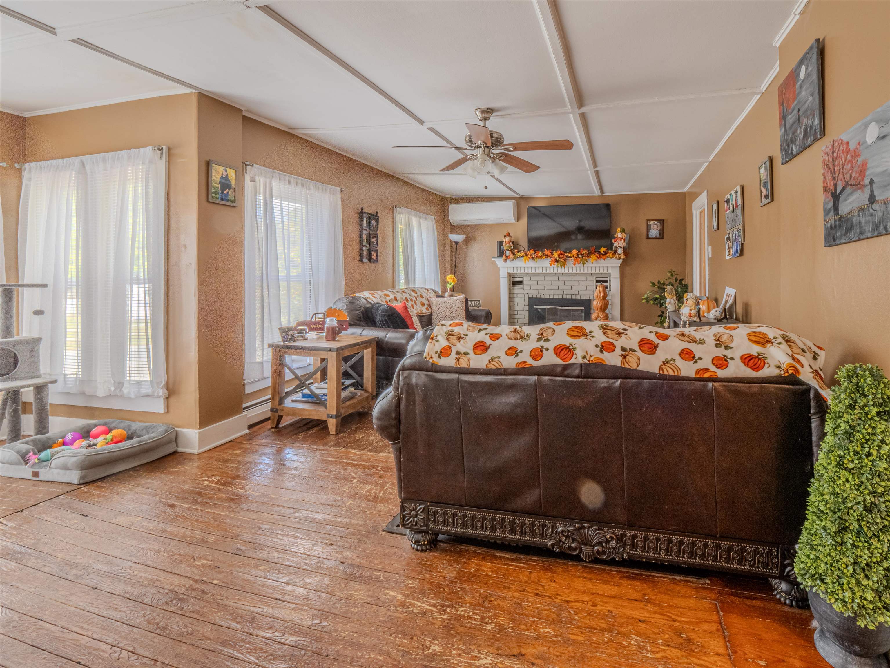 11 On The Green Street Property Photo 13