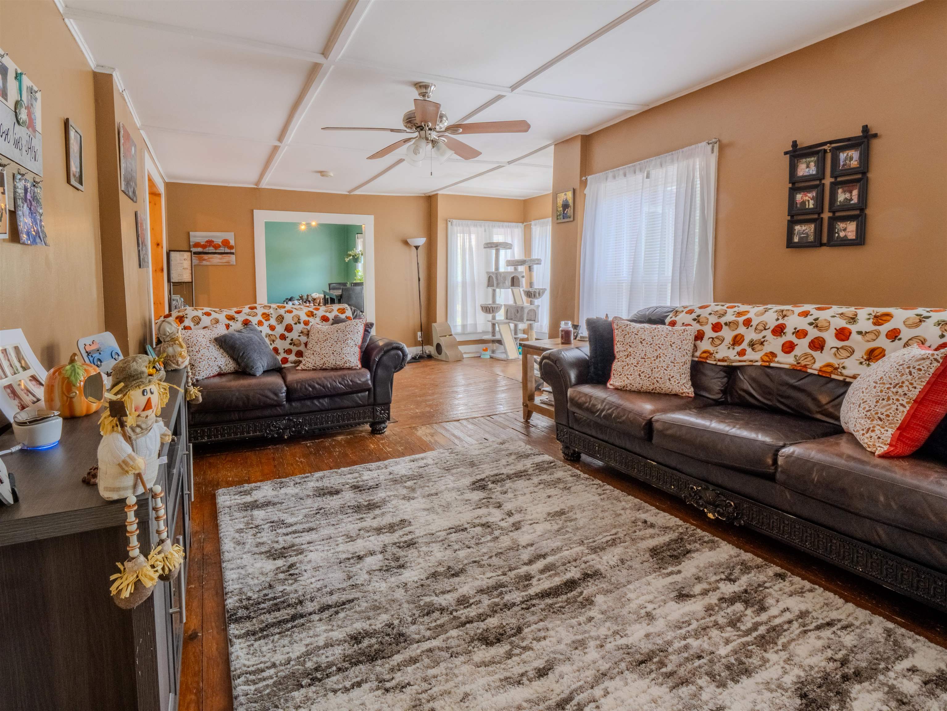11 On The Green Street Property Photo 15