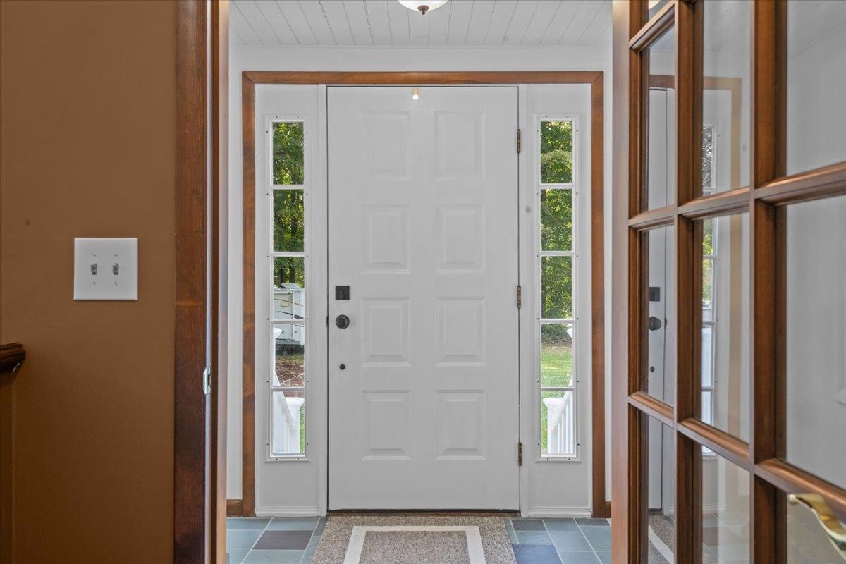 147 Browns Trace Property Photo 2