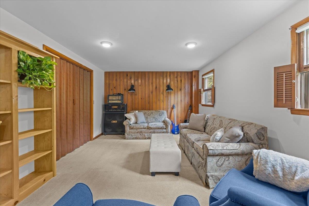 147 Browns Trace Property Photo 28