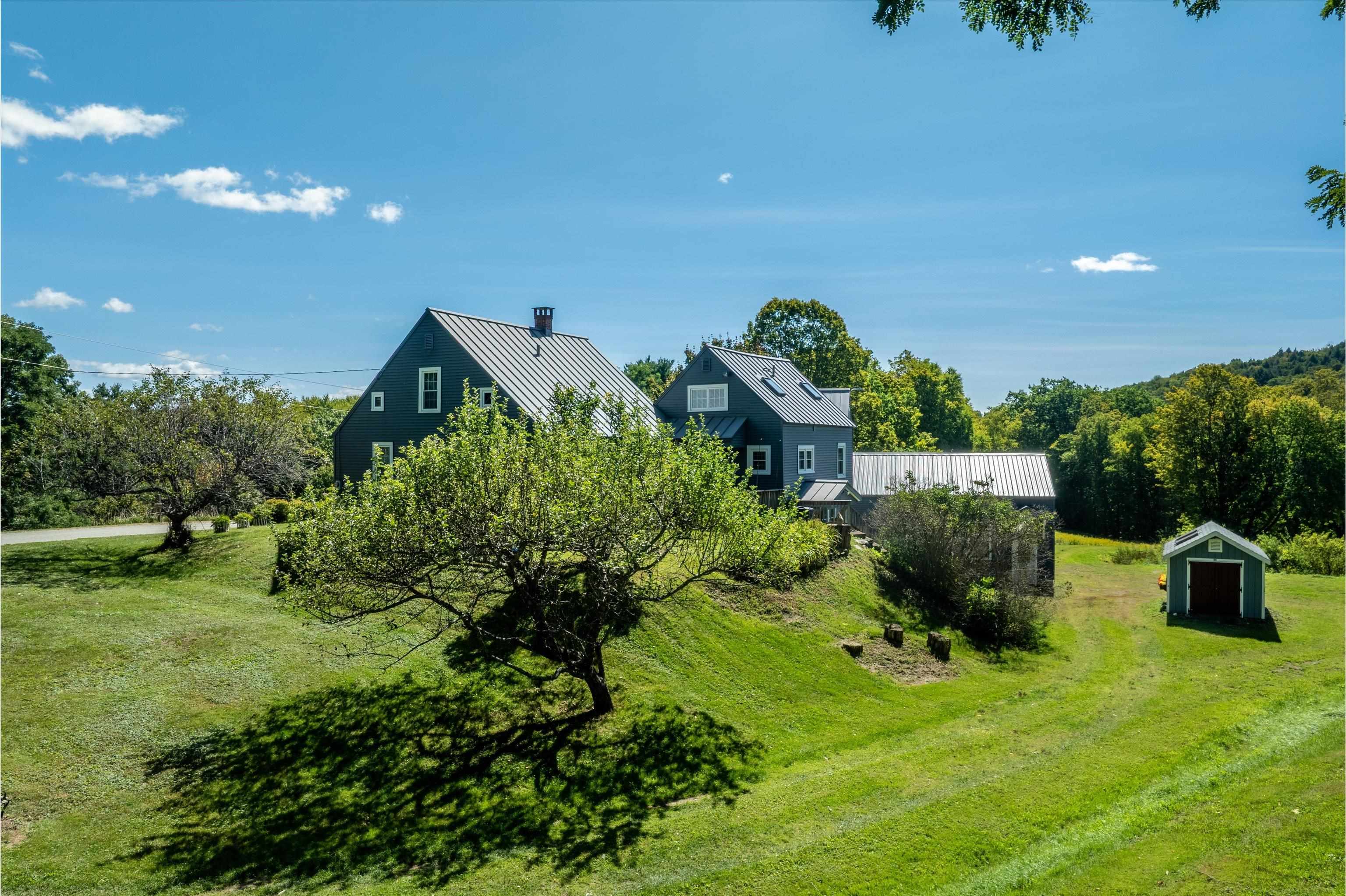 888 Skyline Drive Property Photo 9