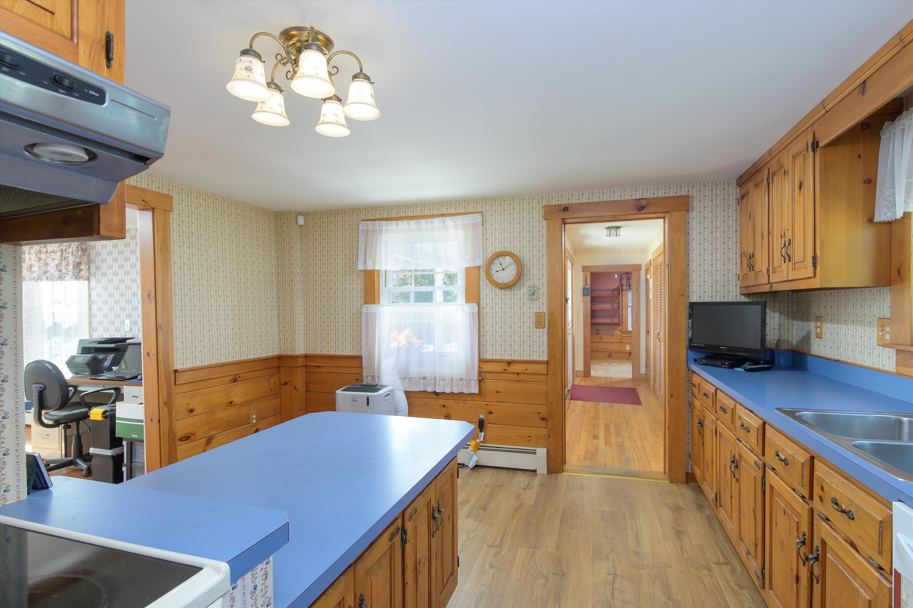 888 Skyline Drive Property Photo 17