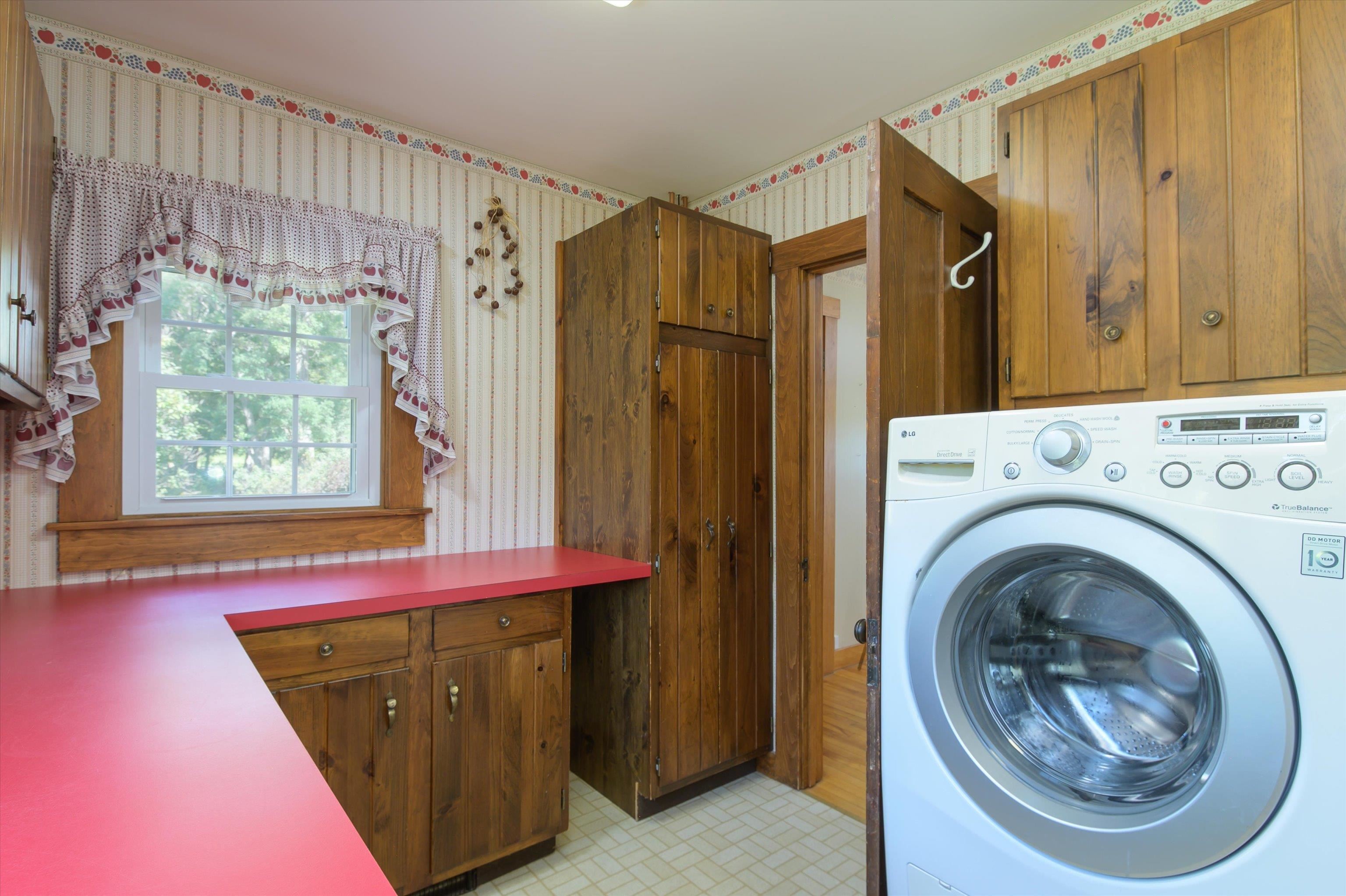 888 Skyline Drive Property Photo 40