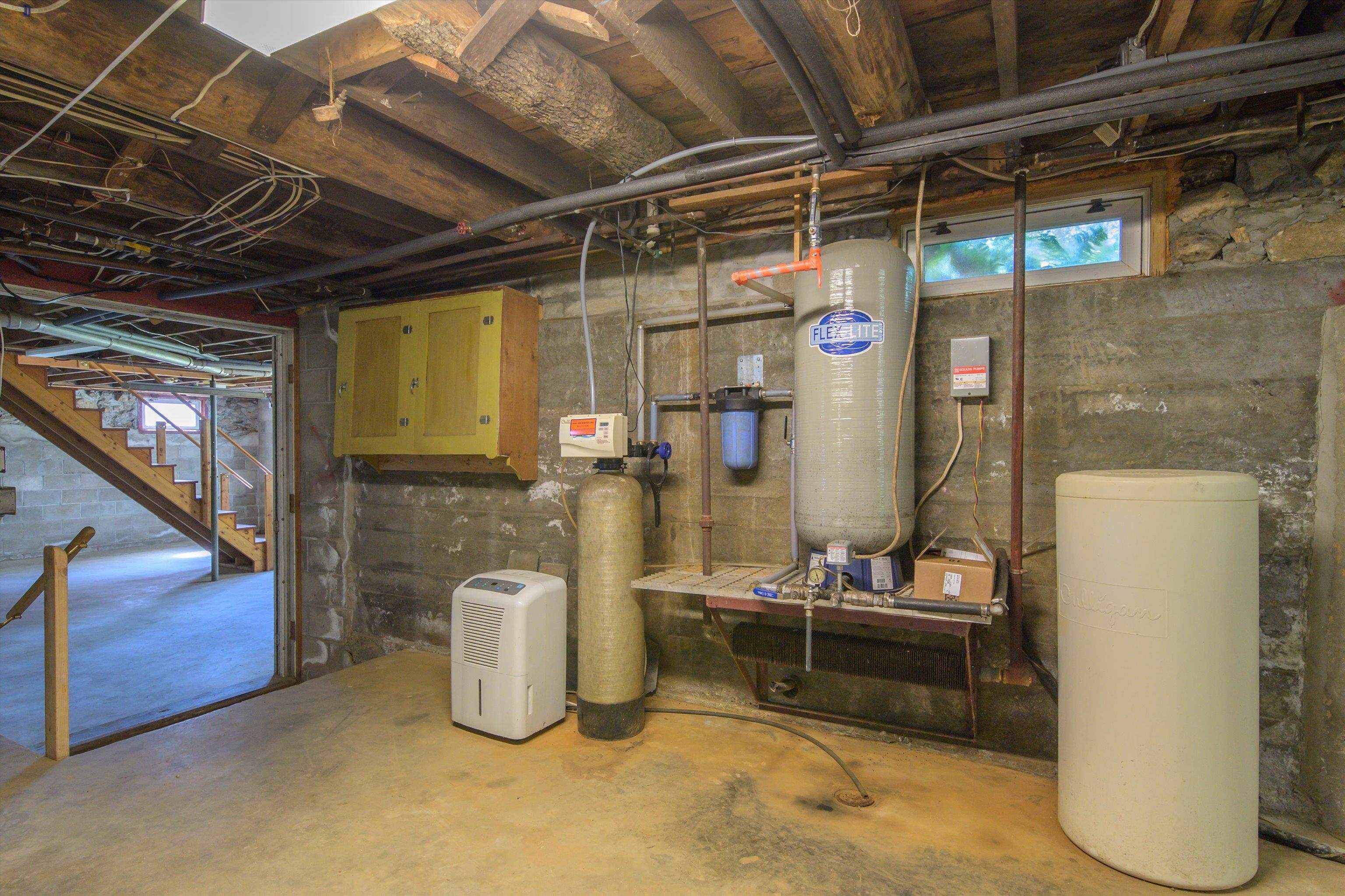888 Skyline Drive Property Photo 48