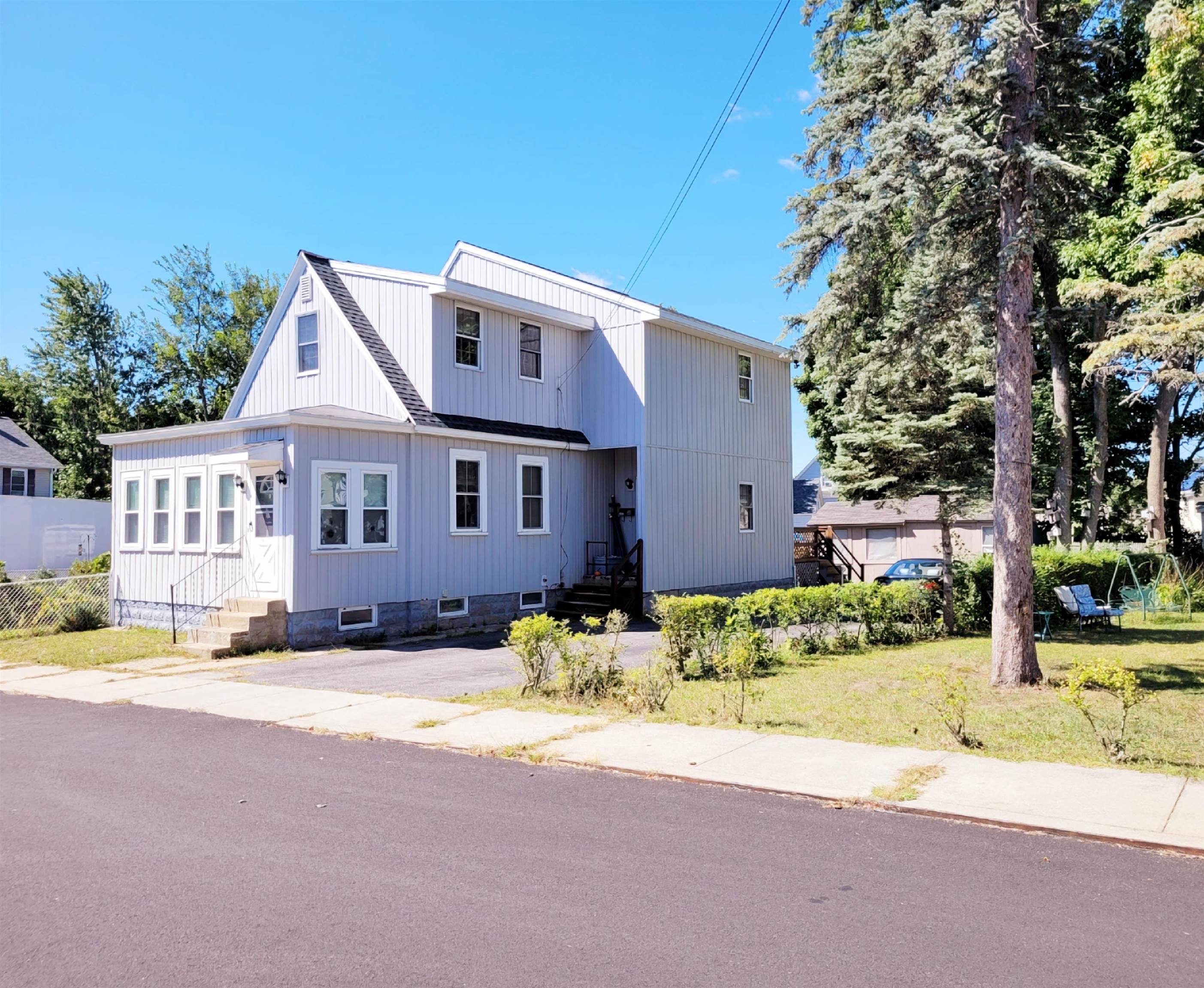 30 Brook Street Property Photo 1