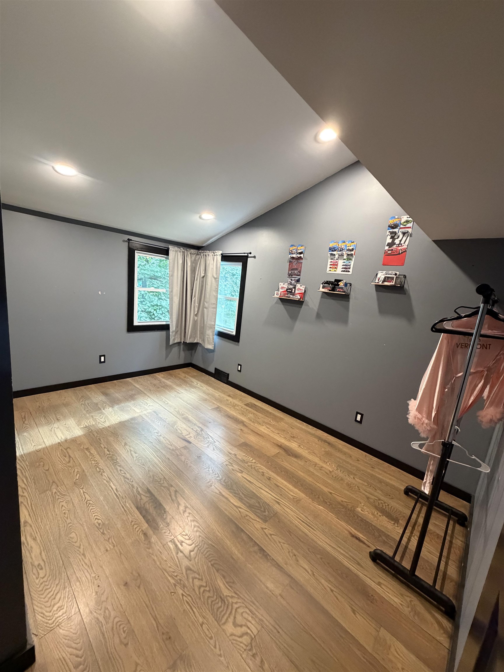 105 Oakwood Drive Property Photo 11