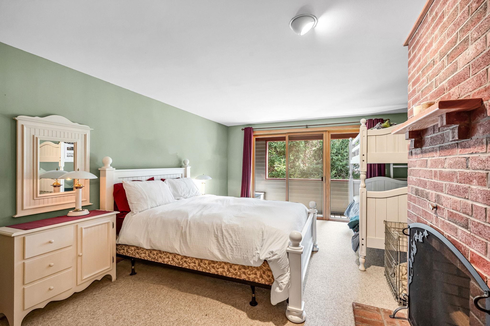 33 Carinthia Drive Property Photo 17