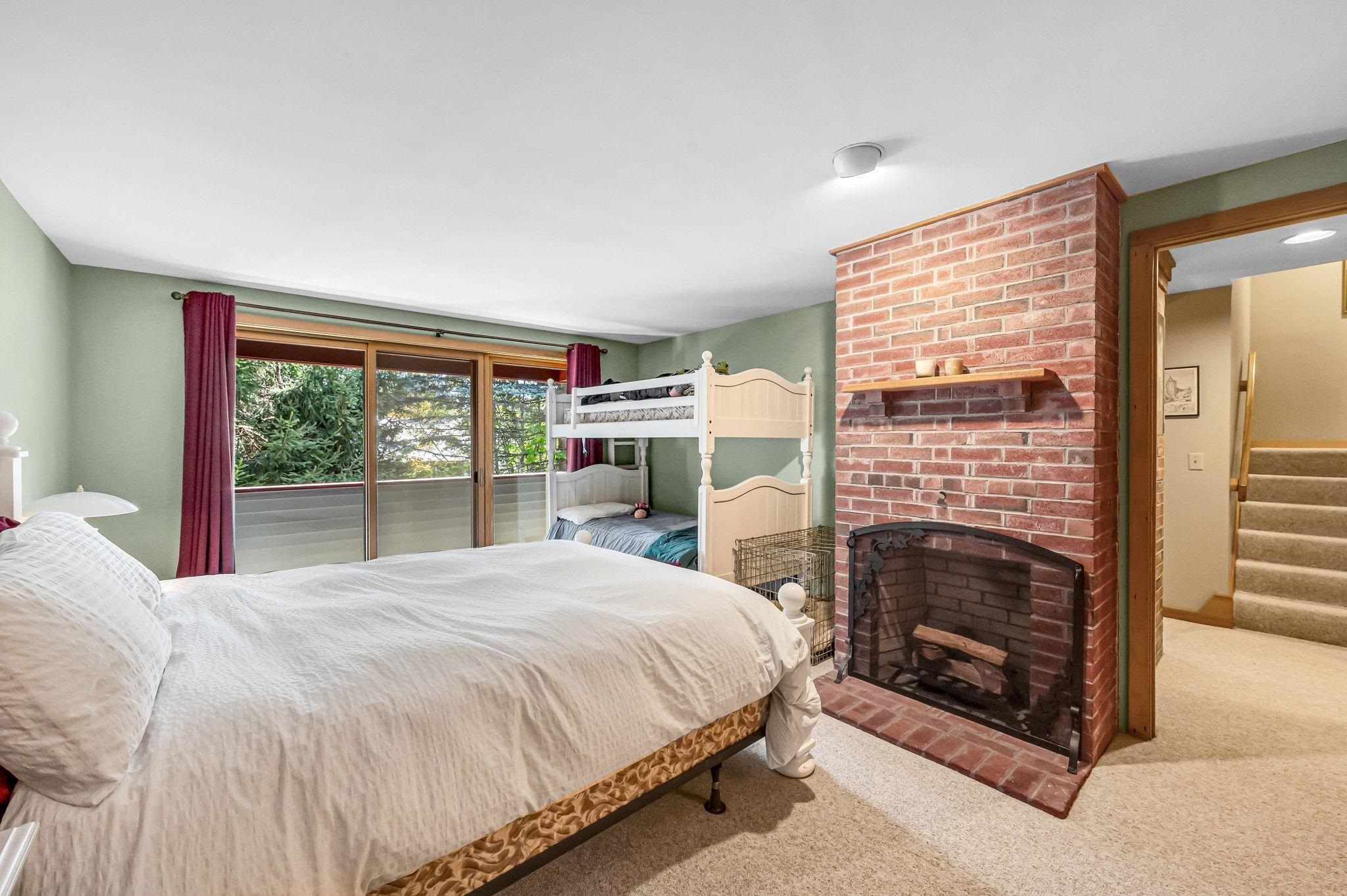 33 Carinthia Drive Property Photo 18