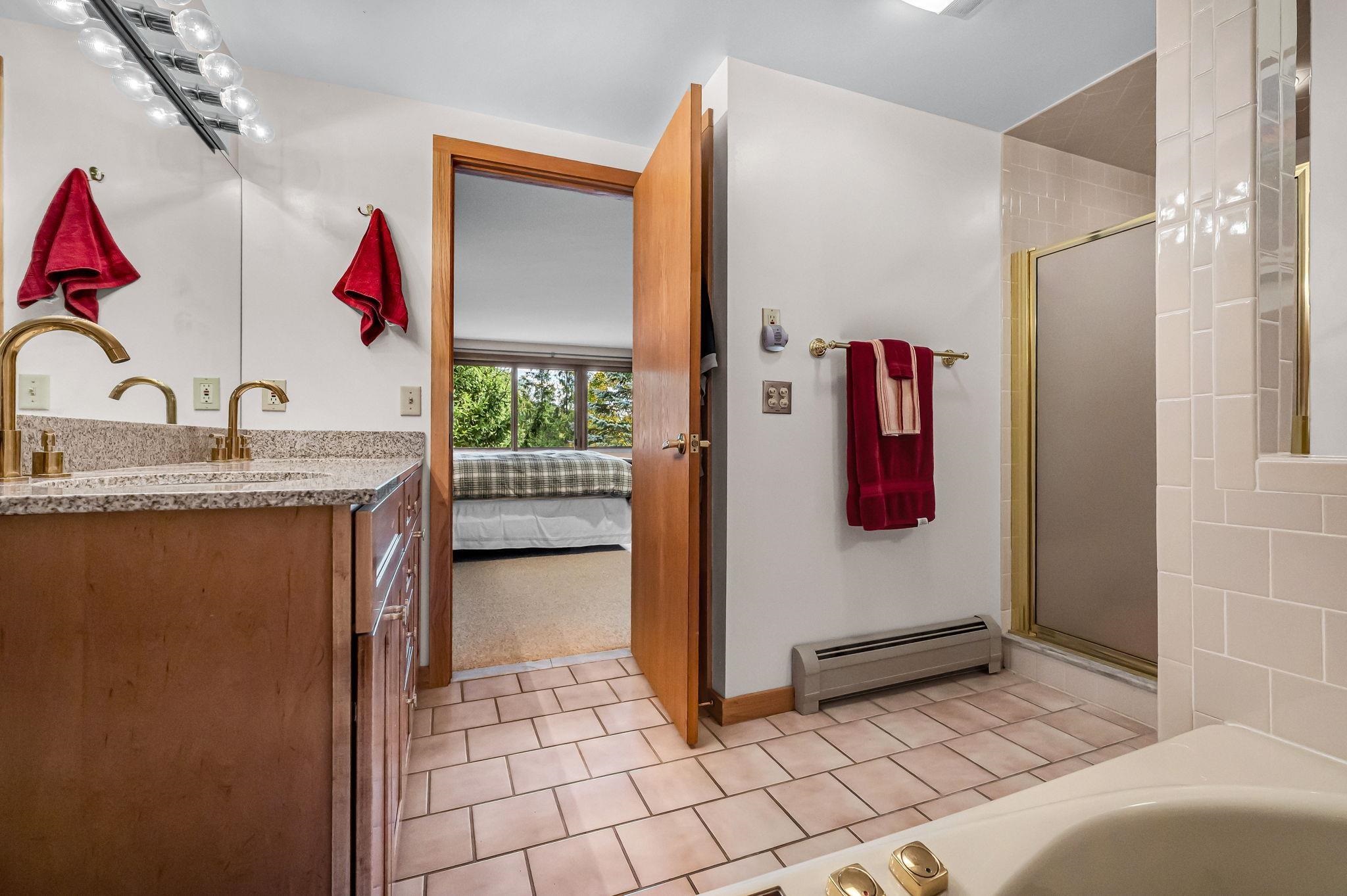 33 Carinthia Drive Property Photo 19