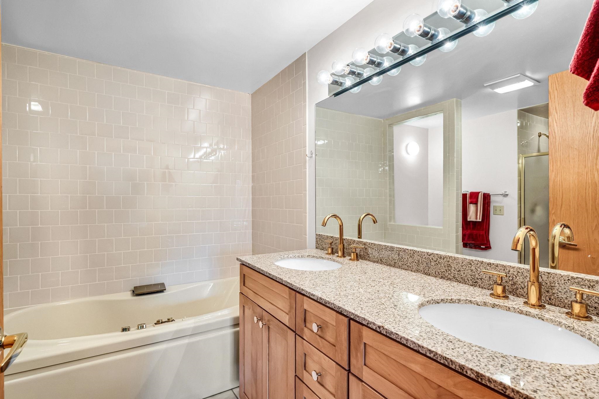 33 Carinthia Drive Property Photo 20