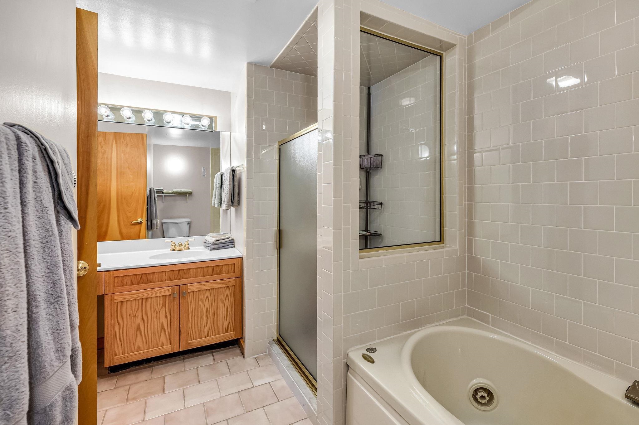 33 Carinthia Drive Property Photo 24