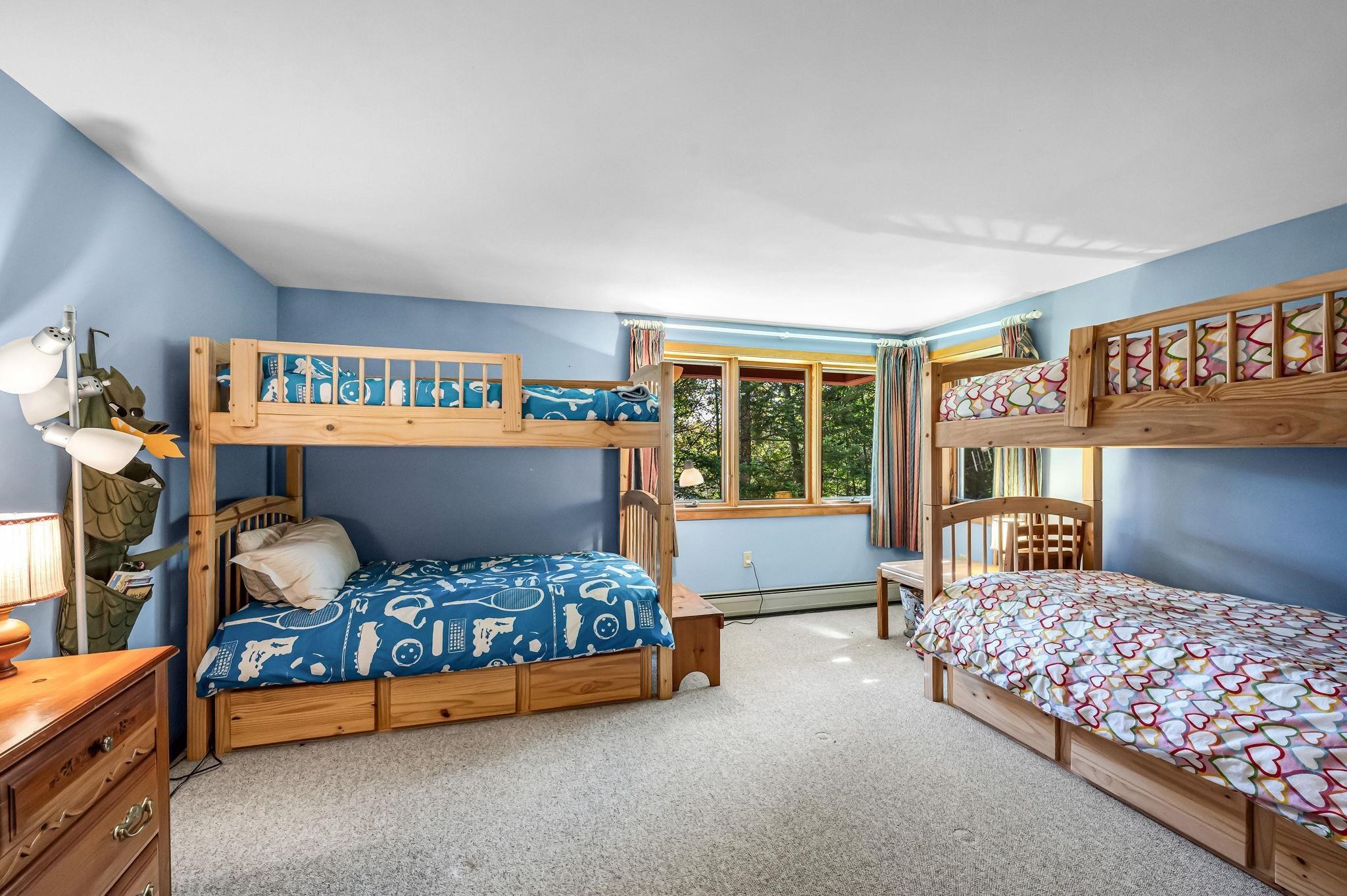 33 Carinthia Drive Property Photo 27