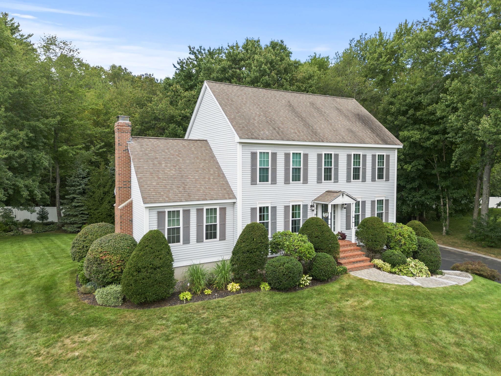 18 Quaker Lane Property Photo 1