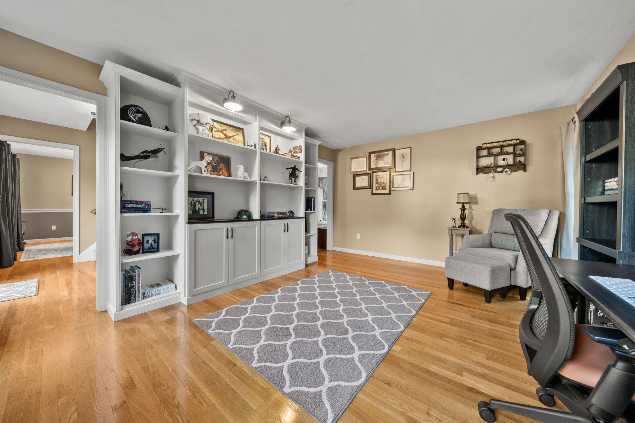18 Quaker Lane Property Photo 11