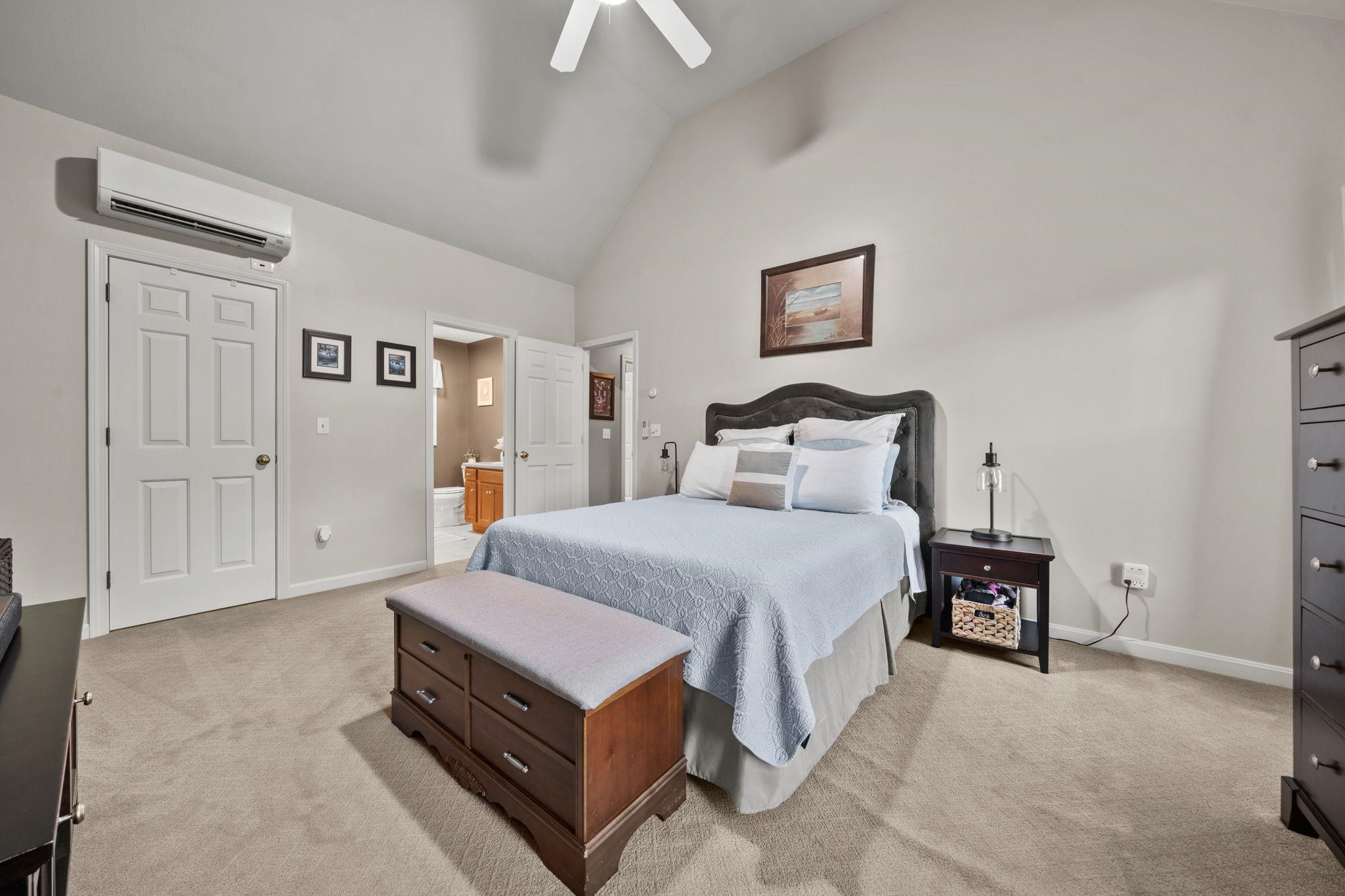18 Quaker Lane Property Photo 16