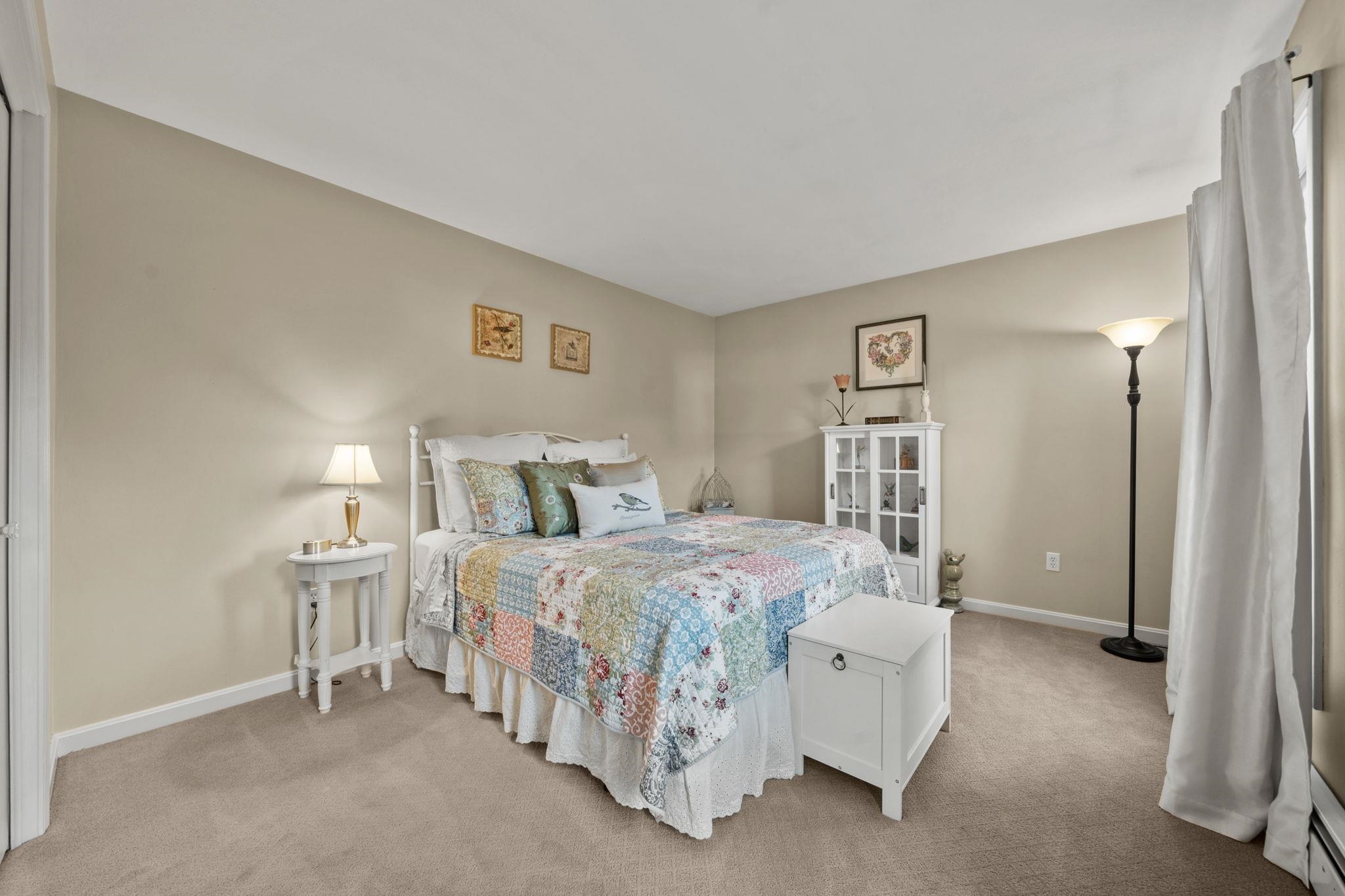 18 Quaker Lane Property Photo 19