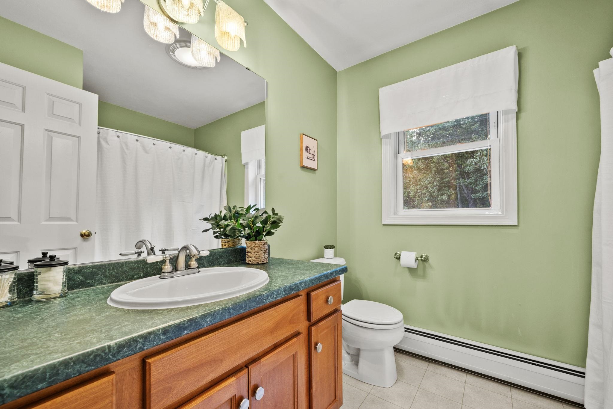 18 Quaker Lane Property Photo 23