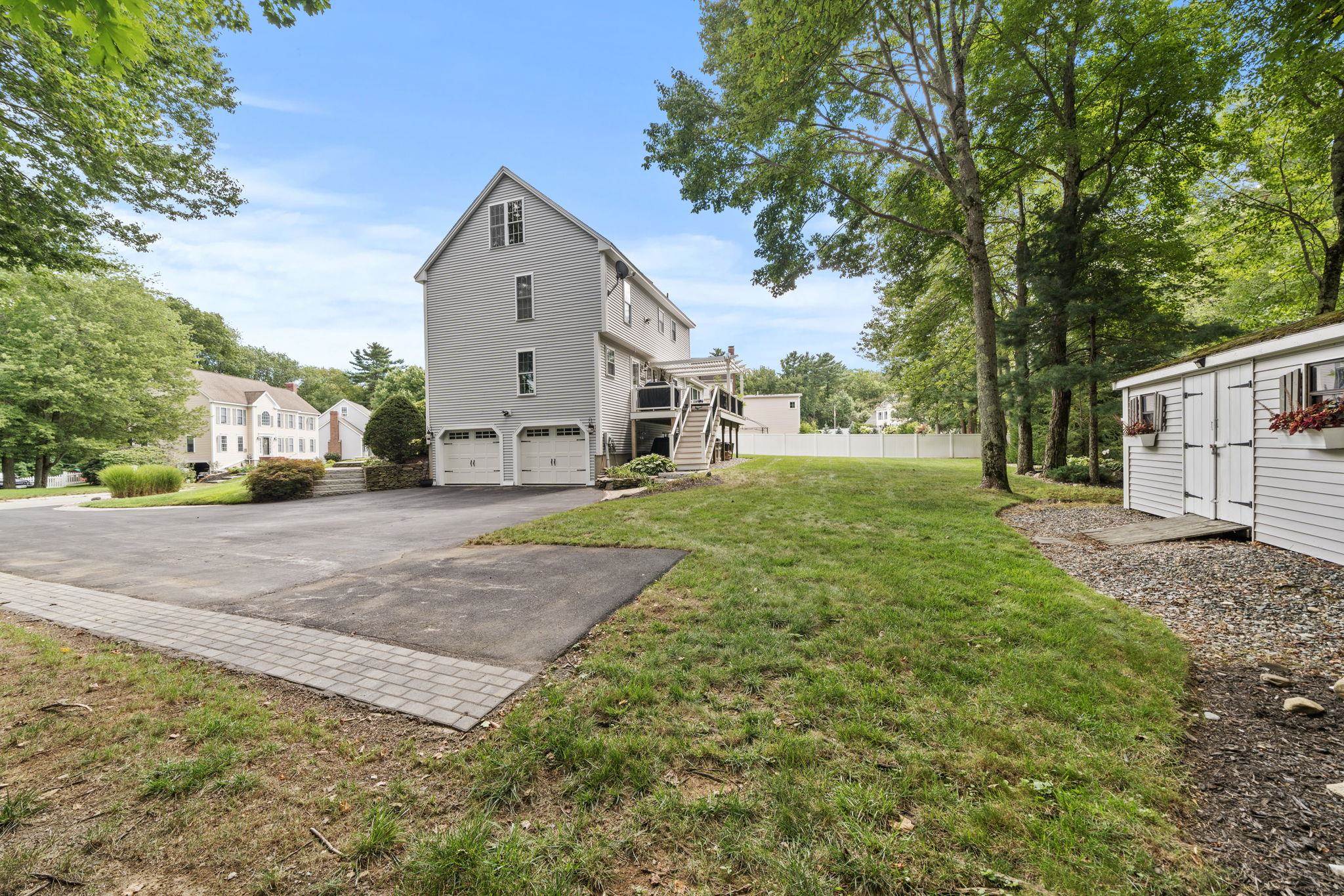 18 Quaker Lane Property Photo 37