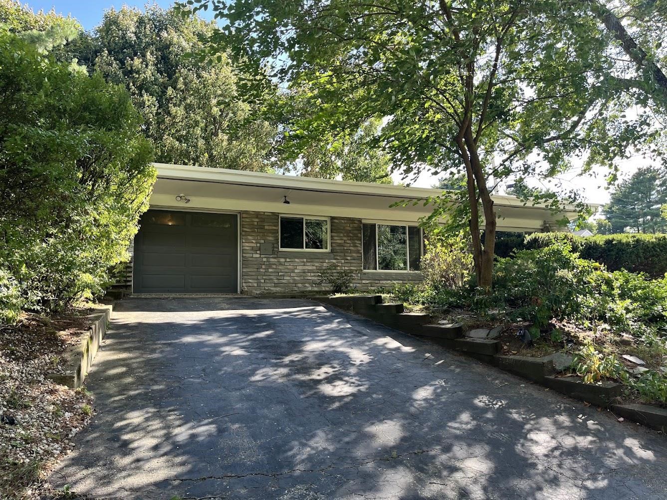 855 Bridge Street Property Photo 1