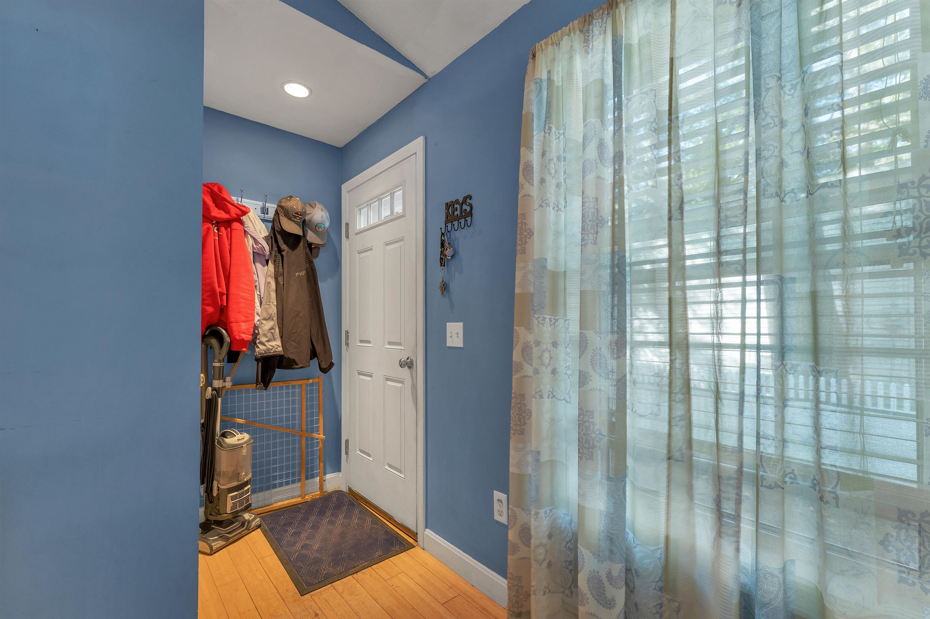 8 Riverside Drive Property Photo 18