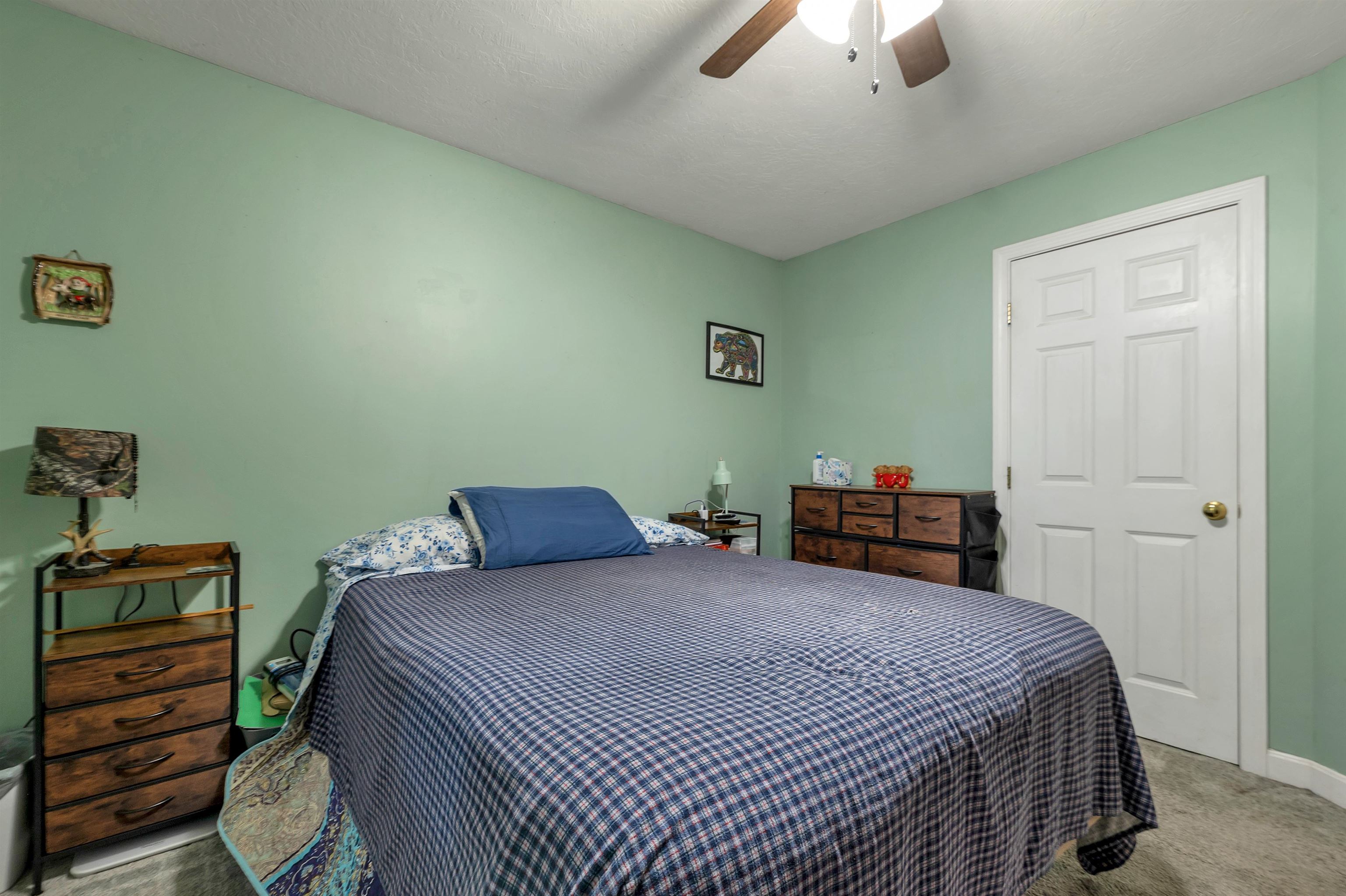 8 Riverside Drive Property Photo 23