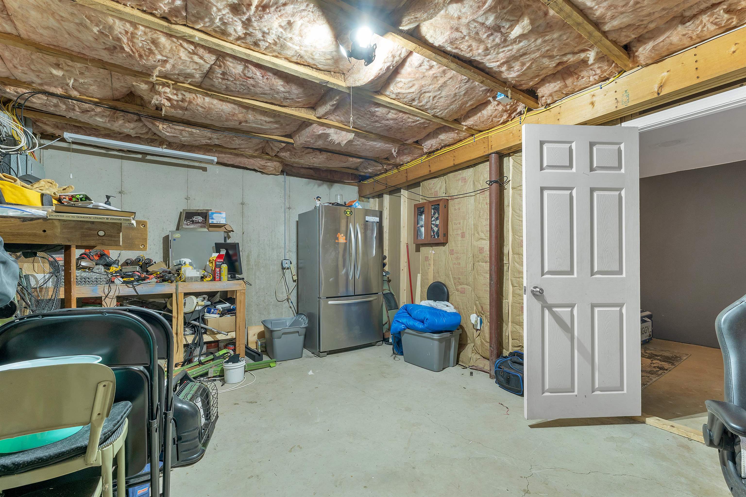8 Riverside Drive Property Photo 29