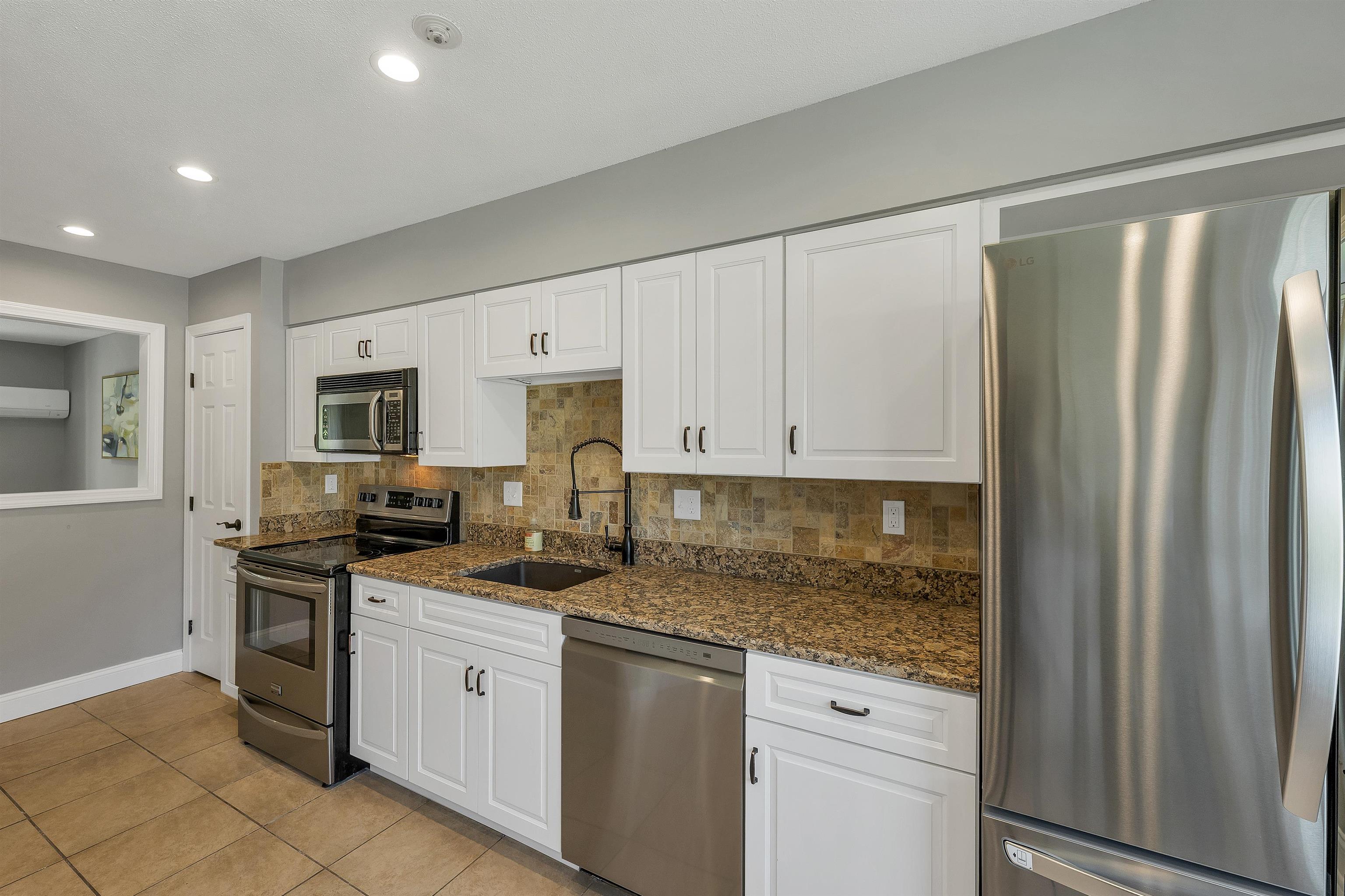 15 Williamsburg Circle Property Photo 4