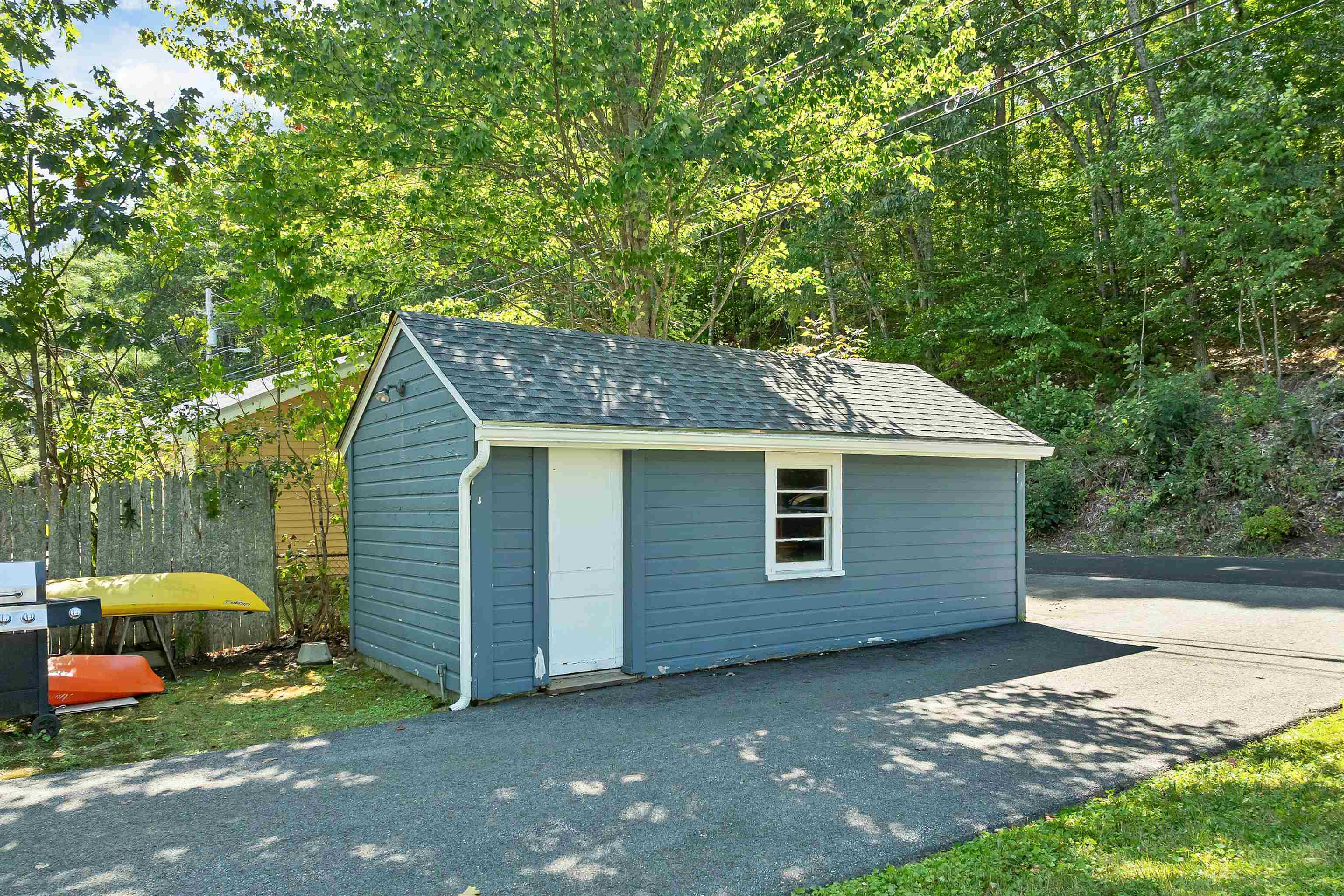 37 Riverlake Street Property Photo 7