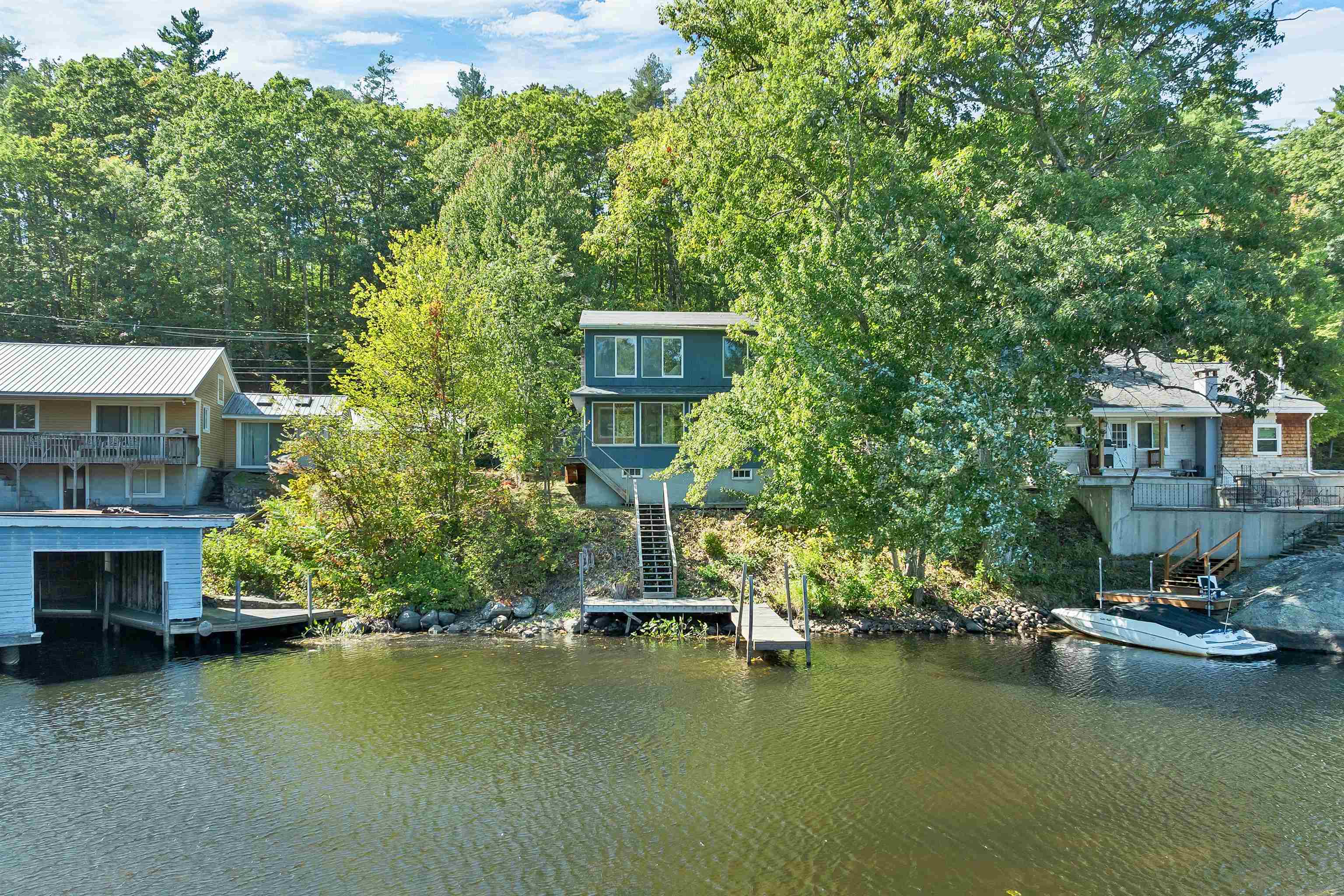 37 Riverlake Street Property Photo 12