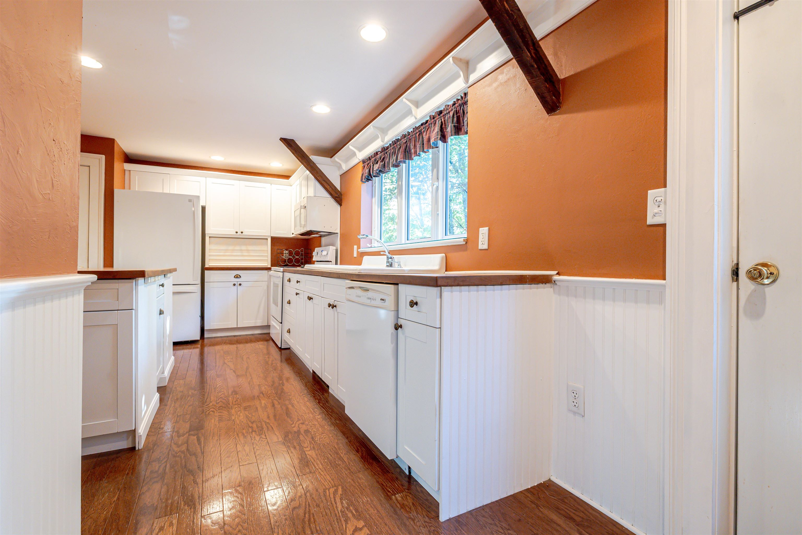 337 Main Street Property Photo 12