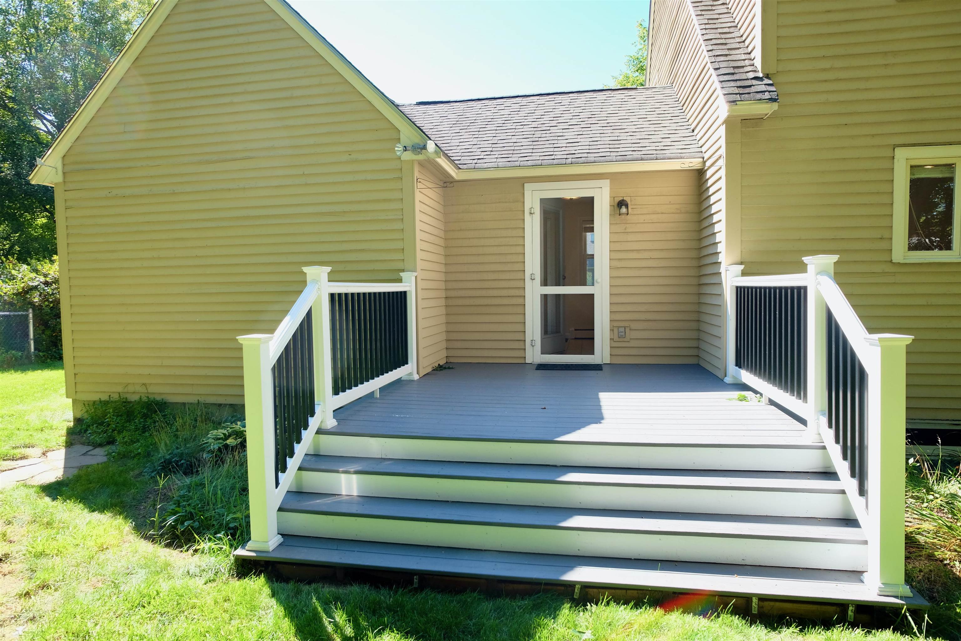3 New Castle Street Property Photo 28