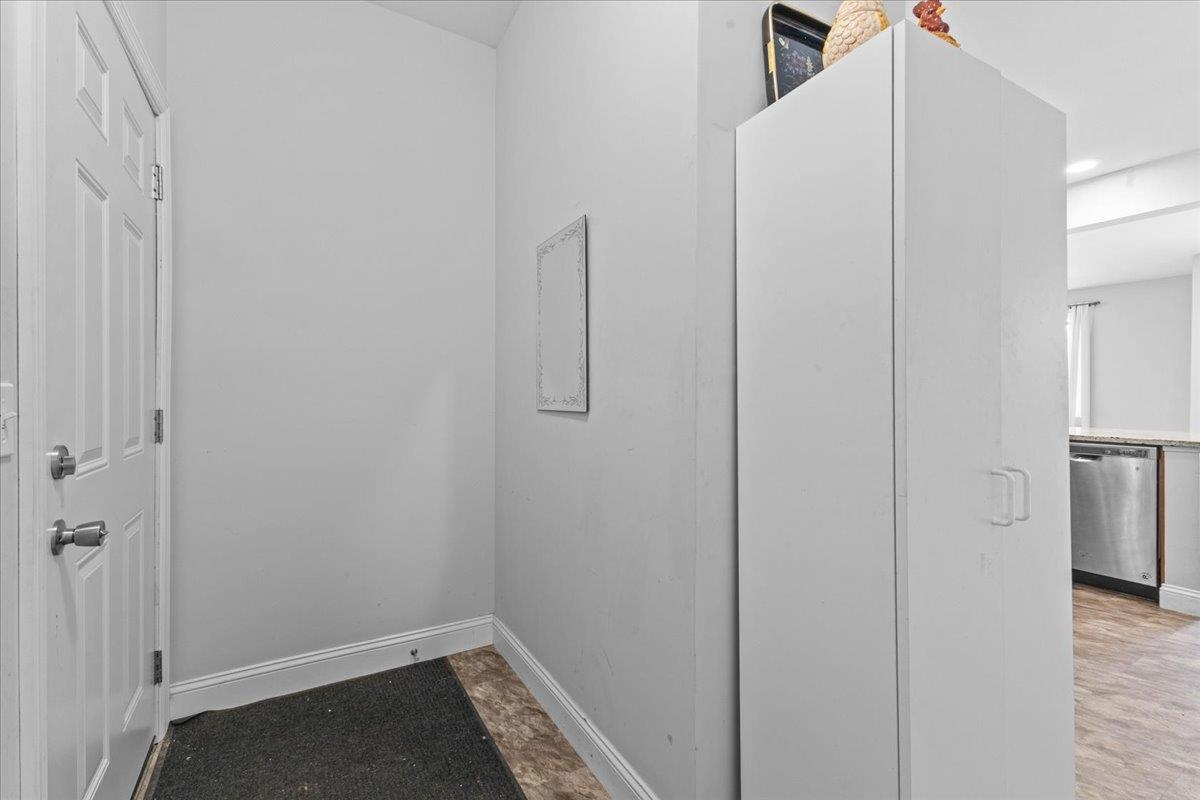 127 Holland Lane Property Photo 11