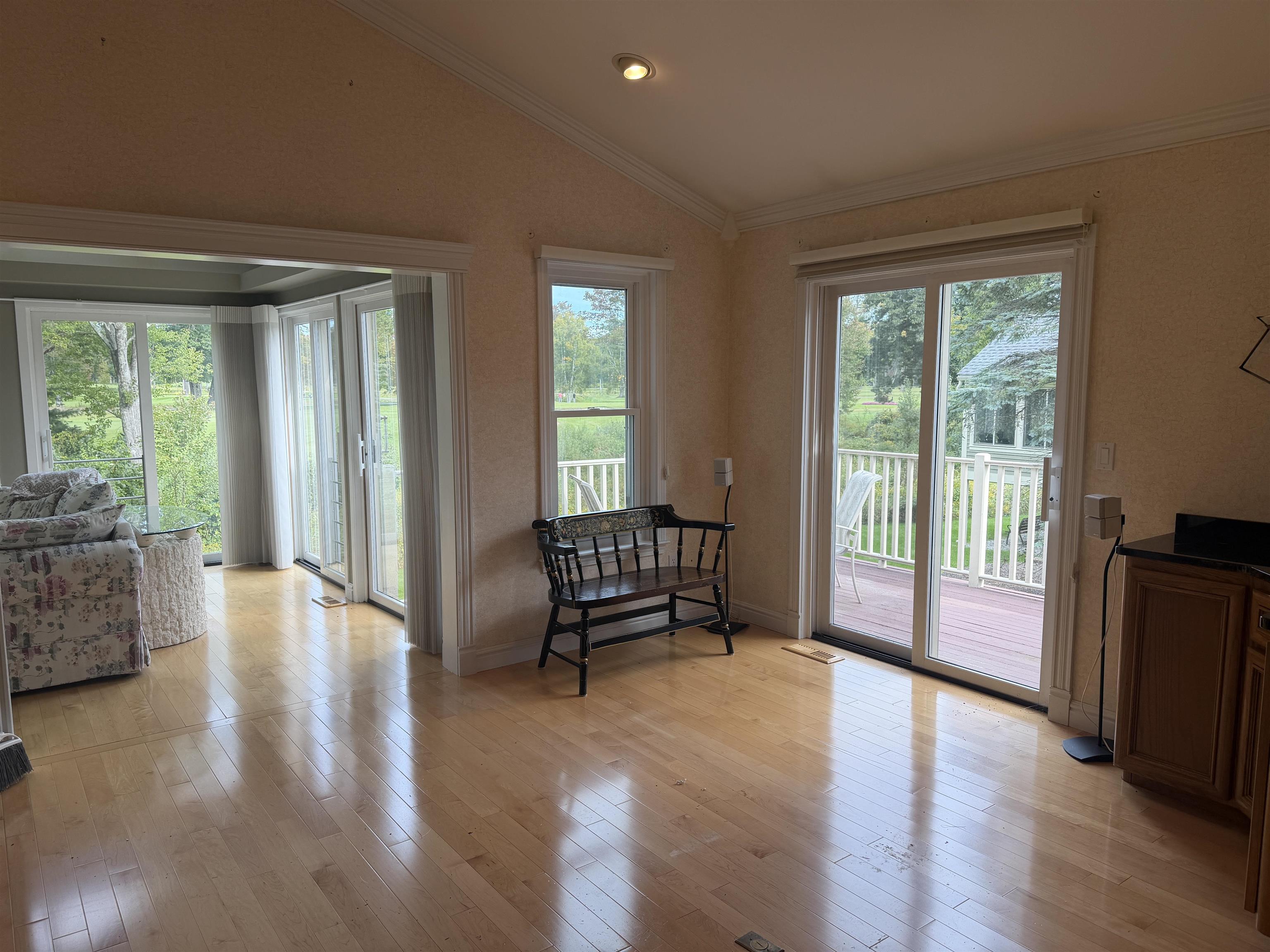43 Pebble Beach Drive Property Photo 13
