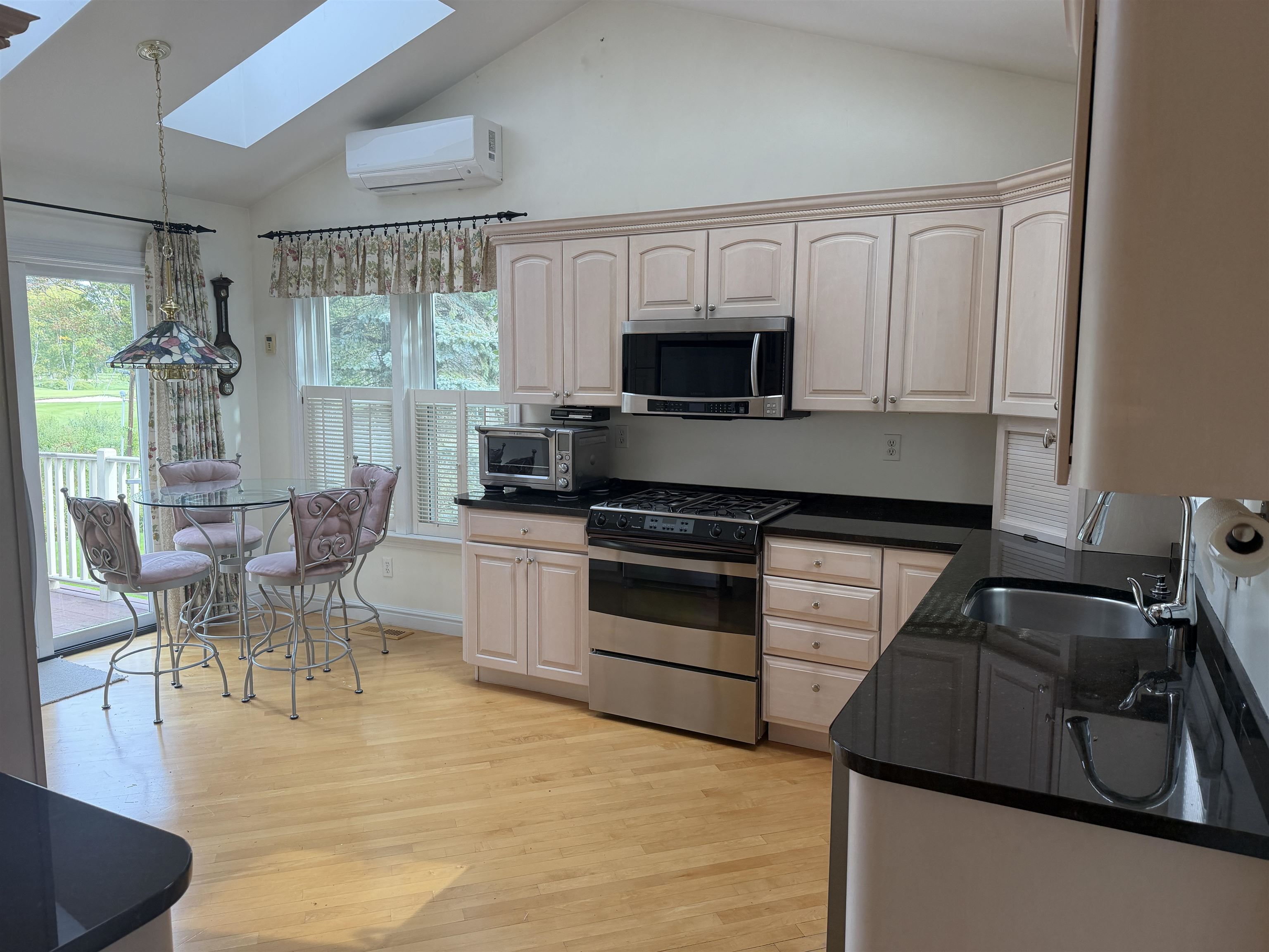 43 Pebble Beach Drive Property Photo 15