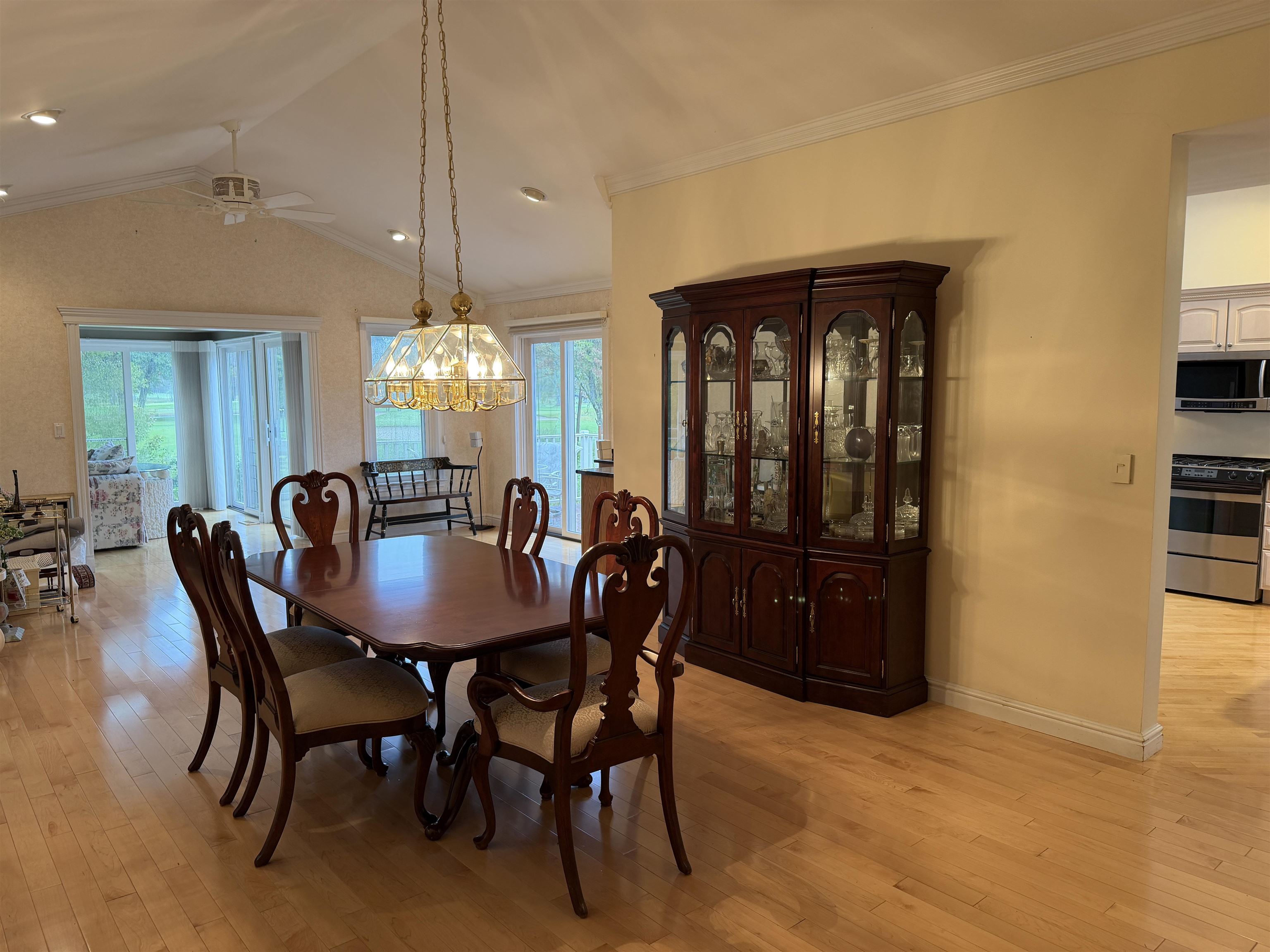 43 Pebble Beach Drive Property Photo 17