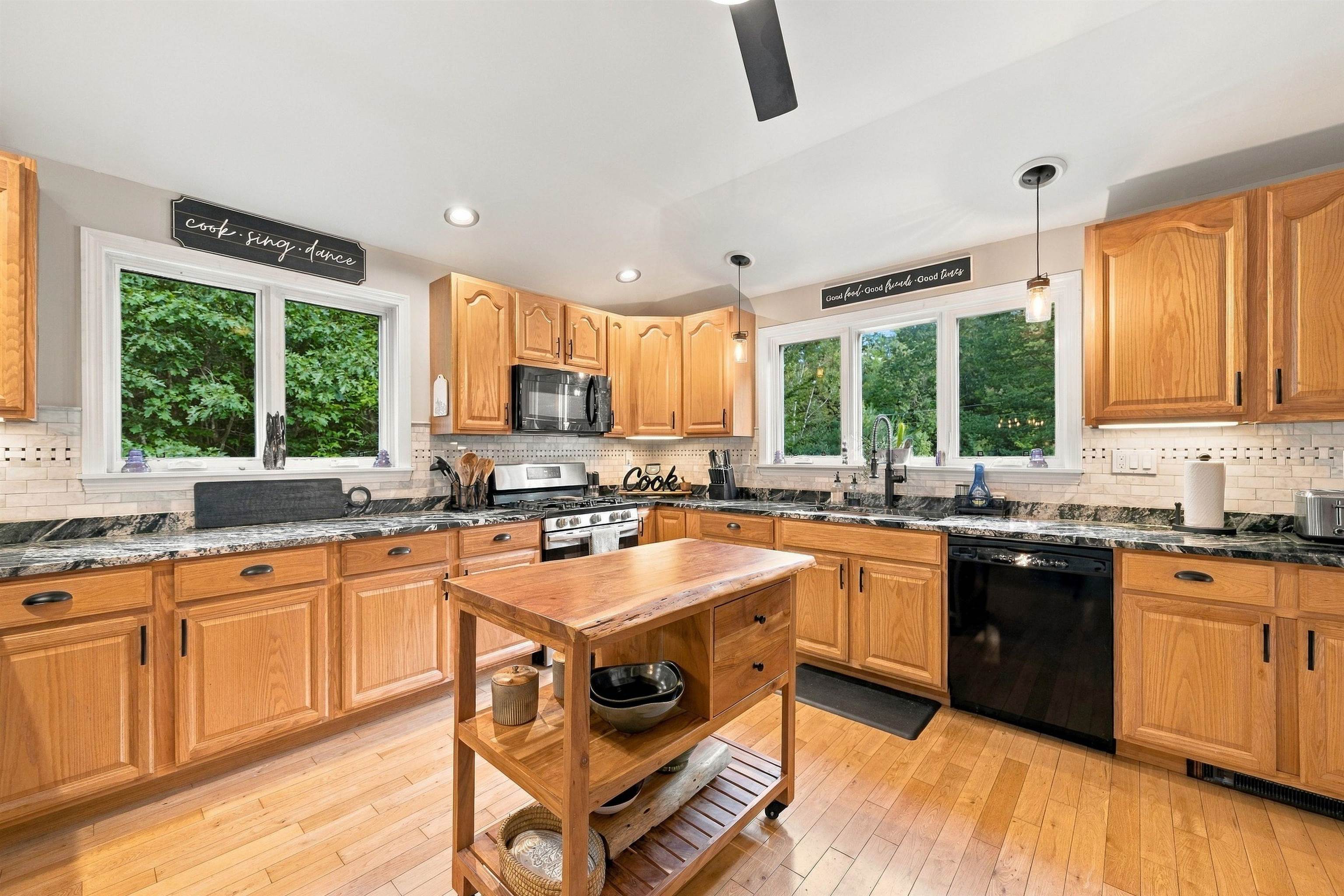 36 Weston Woods Circle Property Photo 13