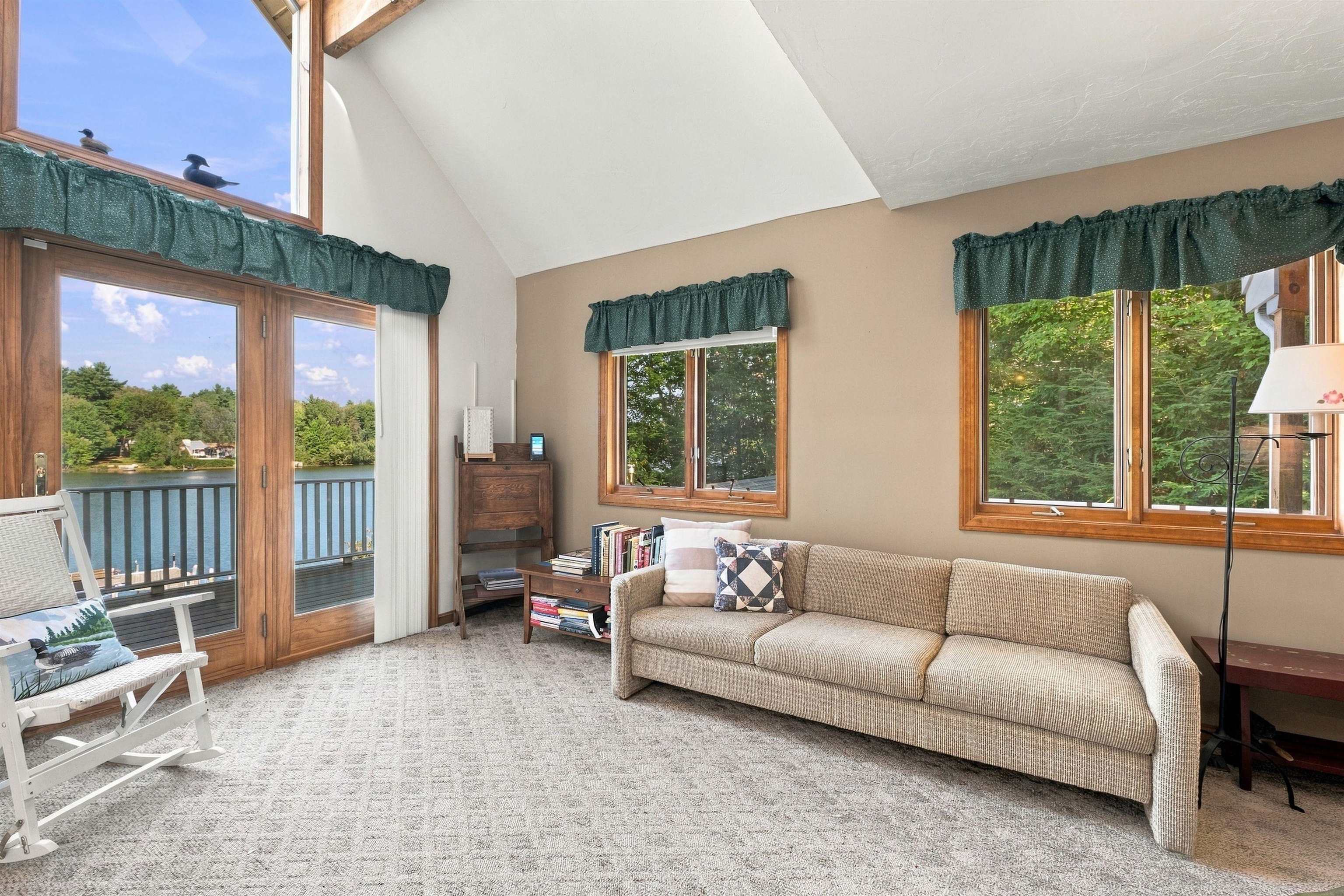 212 Varney Road Property Photo 8