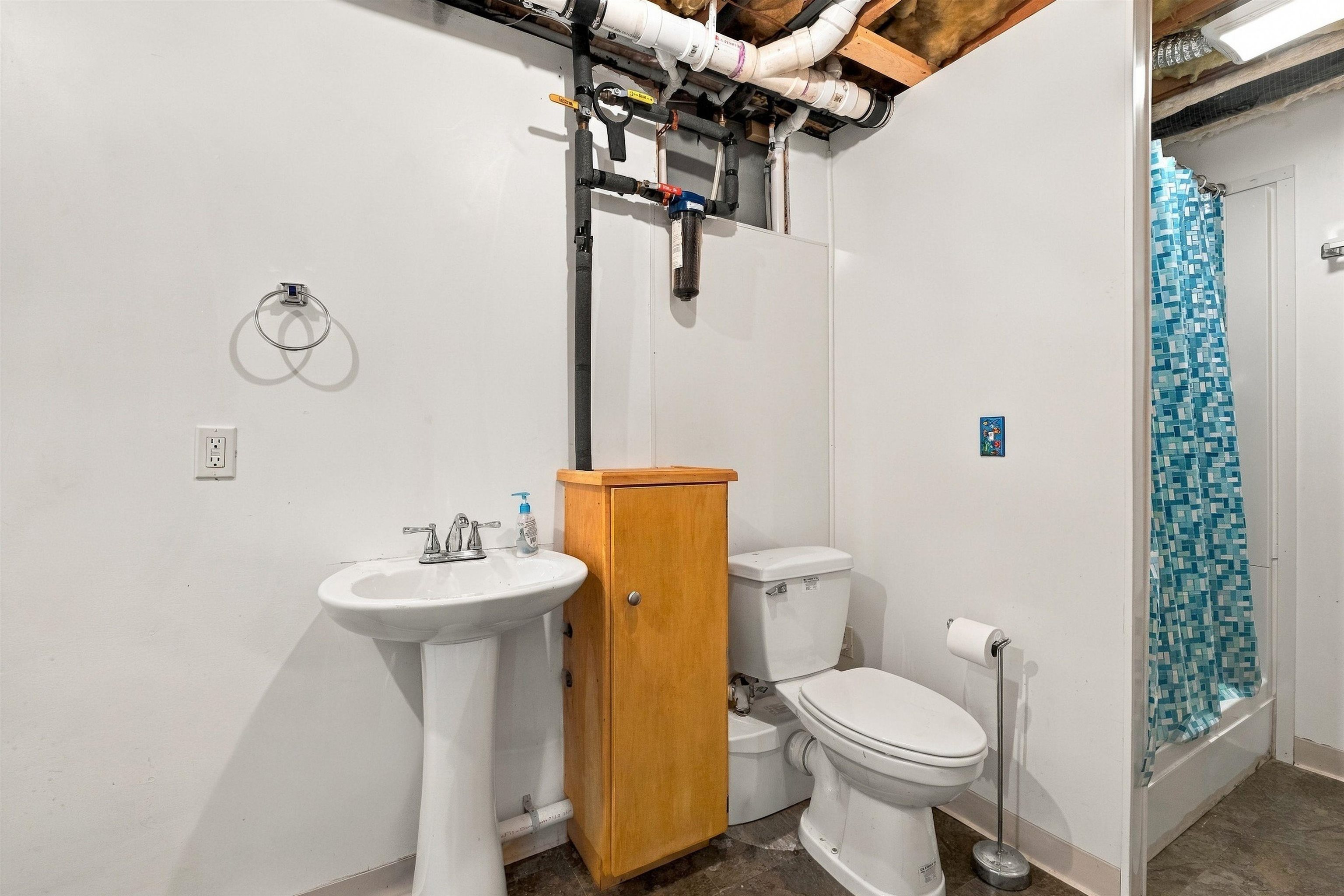 212 Varney Road Property Photo 30