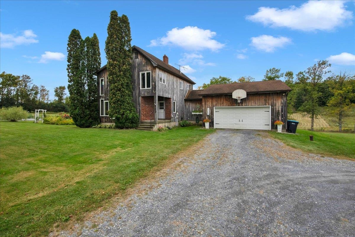 2709 Fuller Mountain Road Property Photo 2