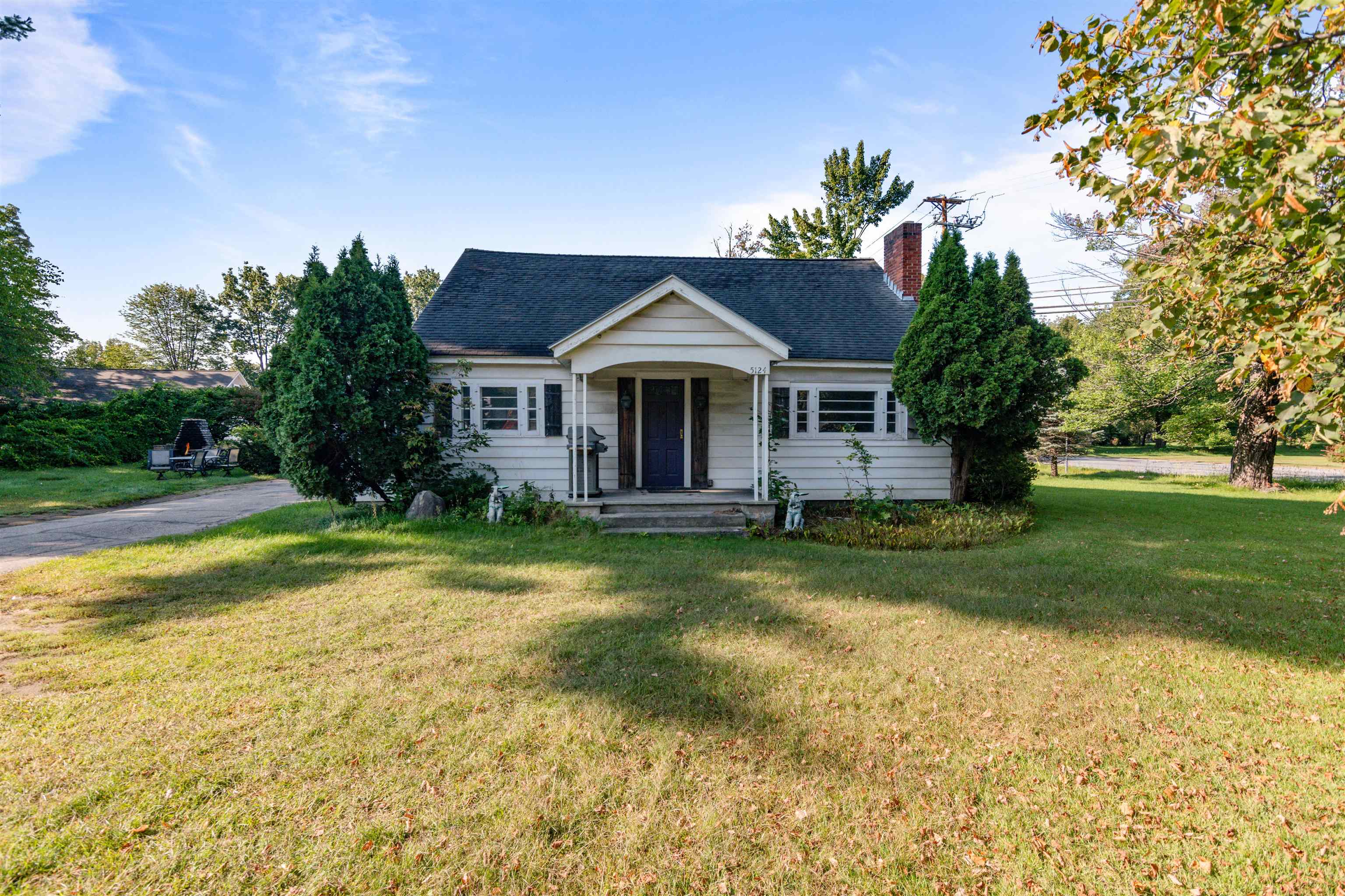 5124 Williston Road Property Photo 2