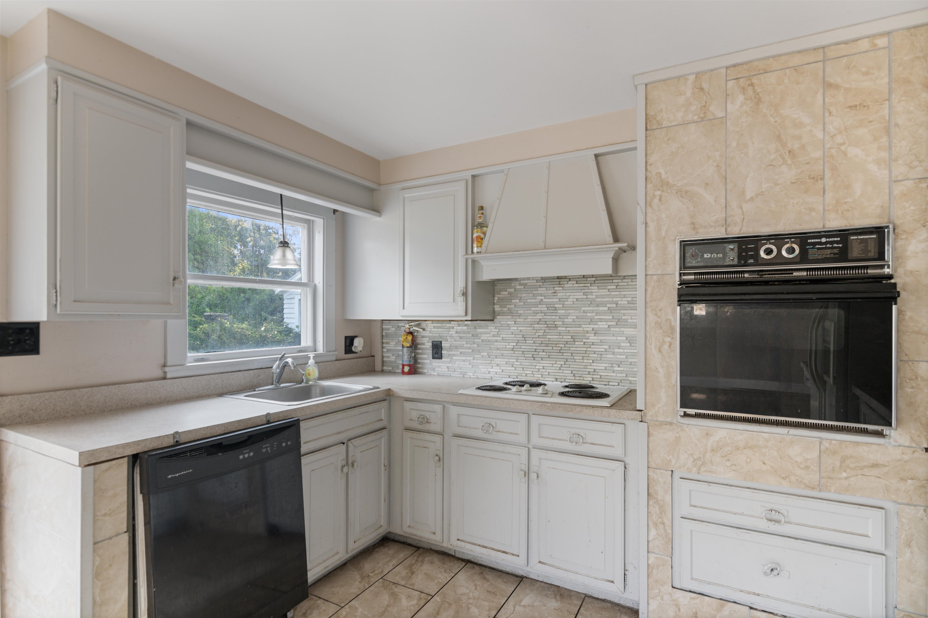 5124 Williston Road Property Photo 11