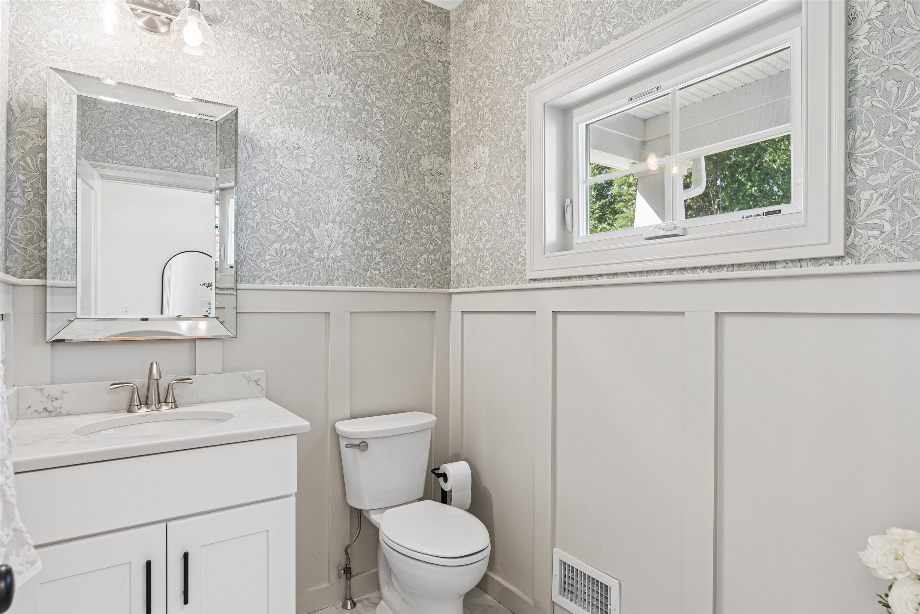 38 Walford Lane Property Photo 19