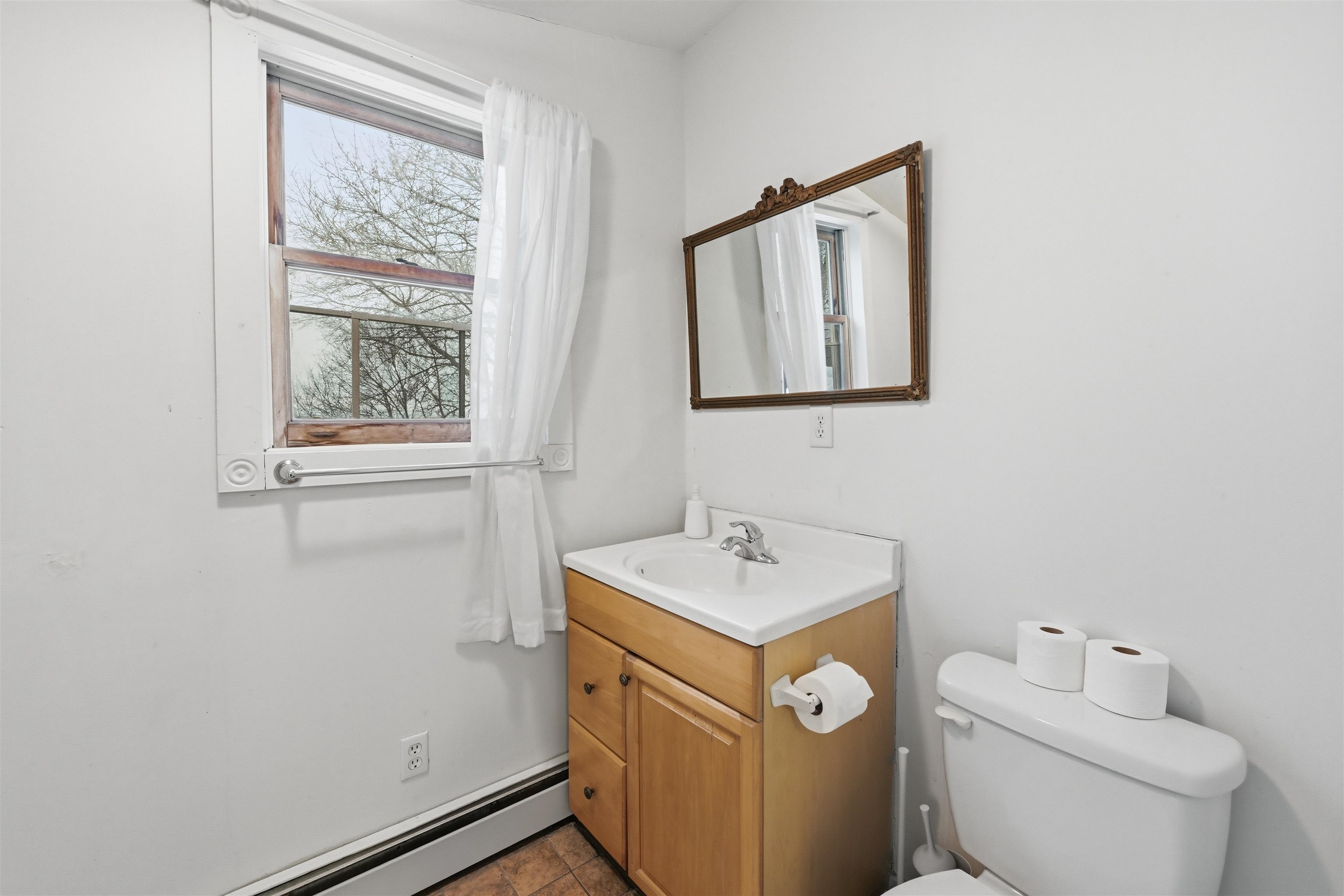 446 Colchester Avenue Property Photo 21