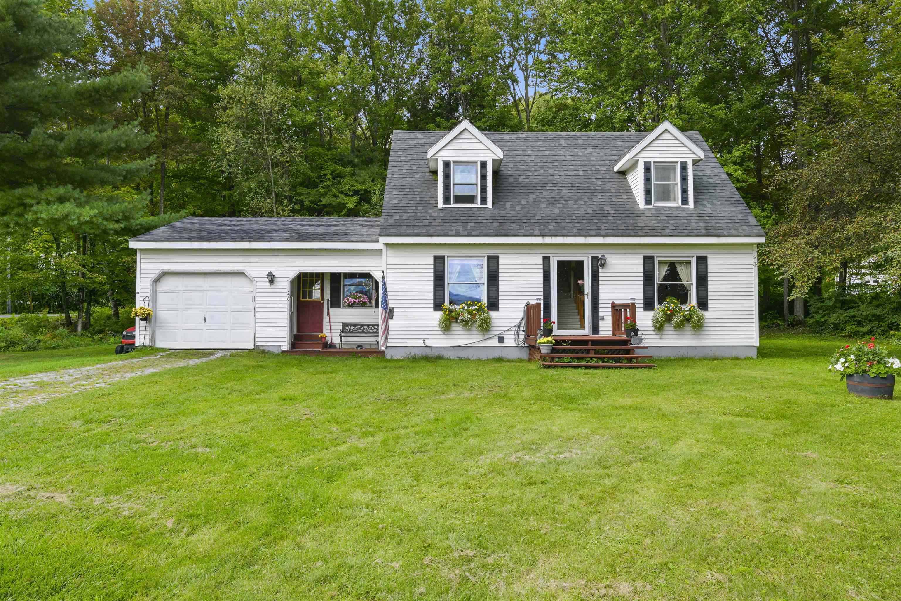 26 Waynes World Road Property Photo 1