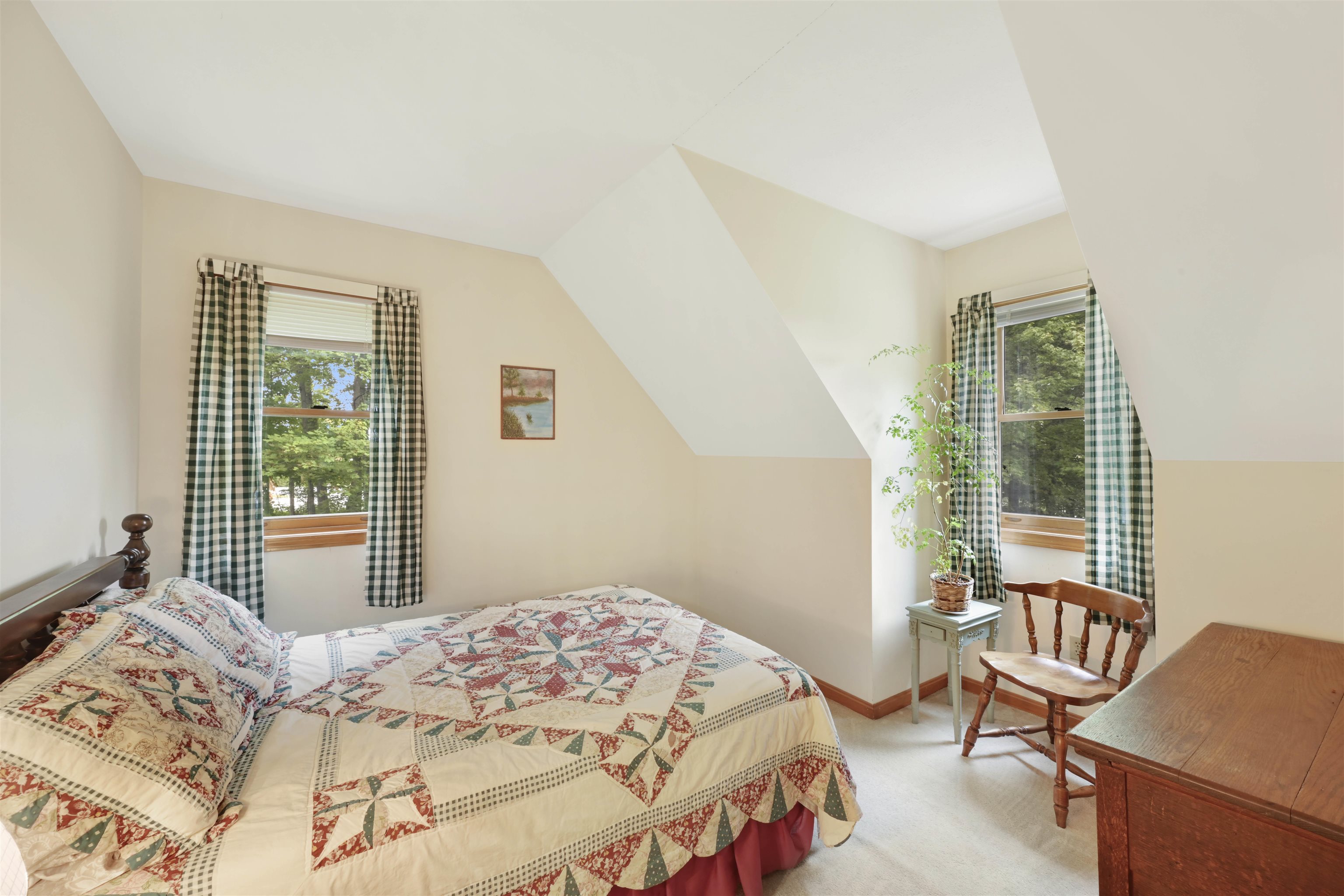 26 Waynes World Road Property Photo 14
