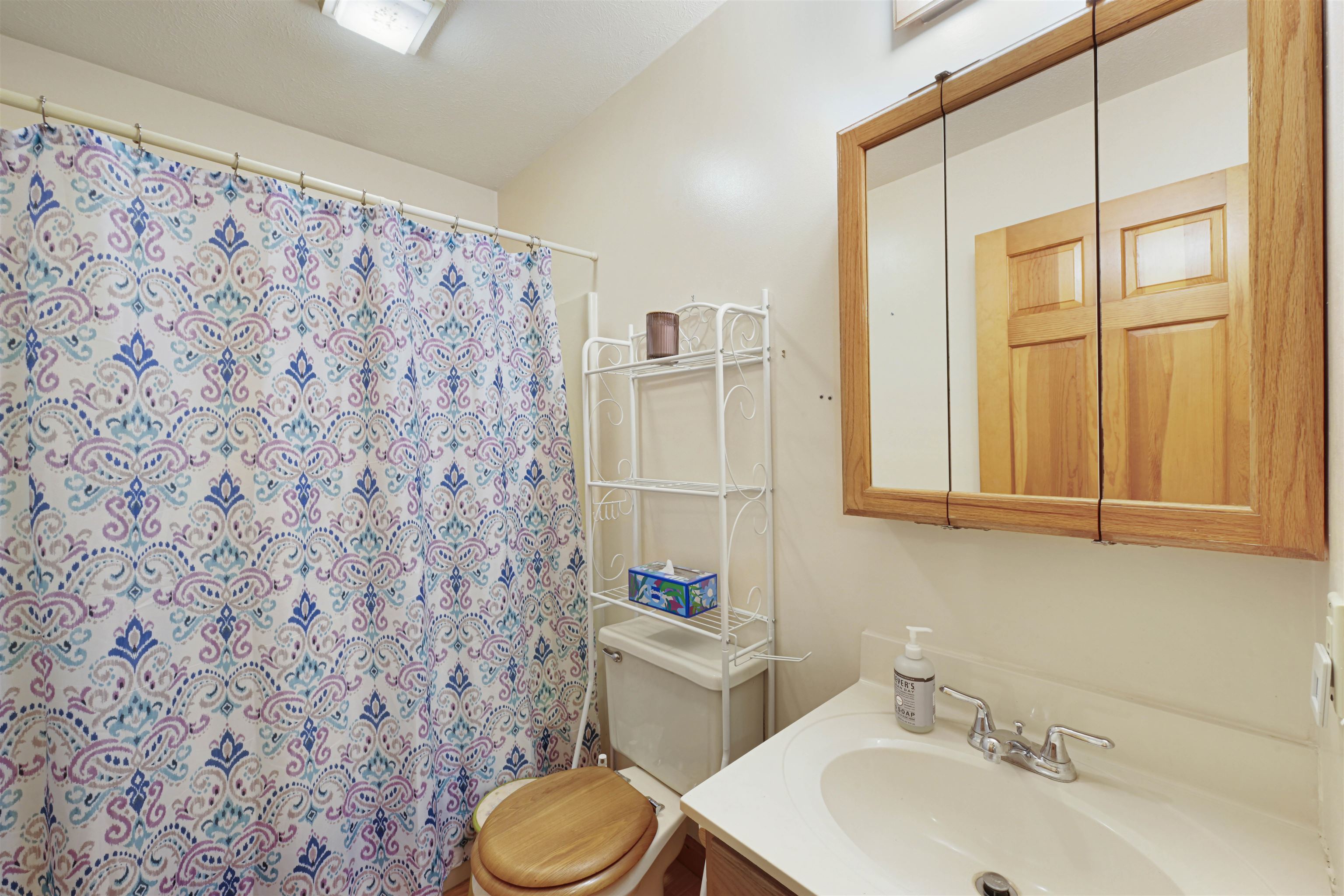 26 Waynes World Road Property Photo 16