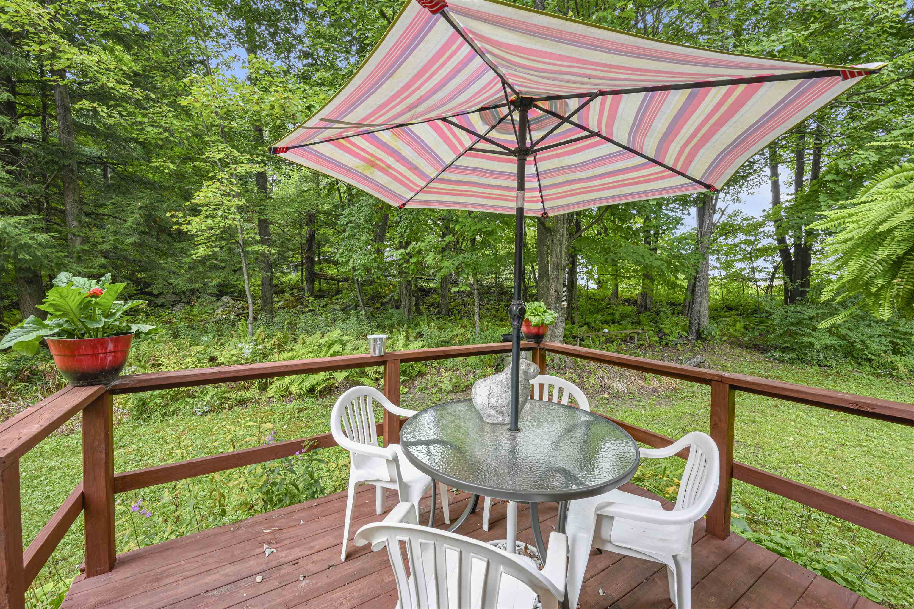 26 Waynes World Road Property Photo 20