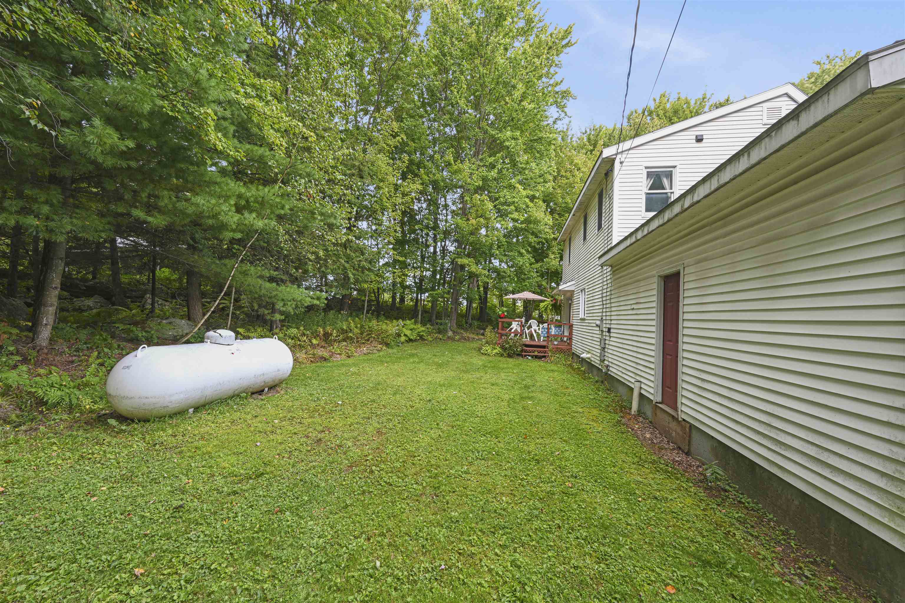 26 Waynes World Road Property Photo 23