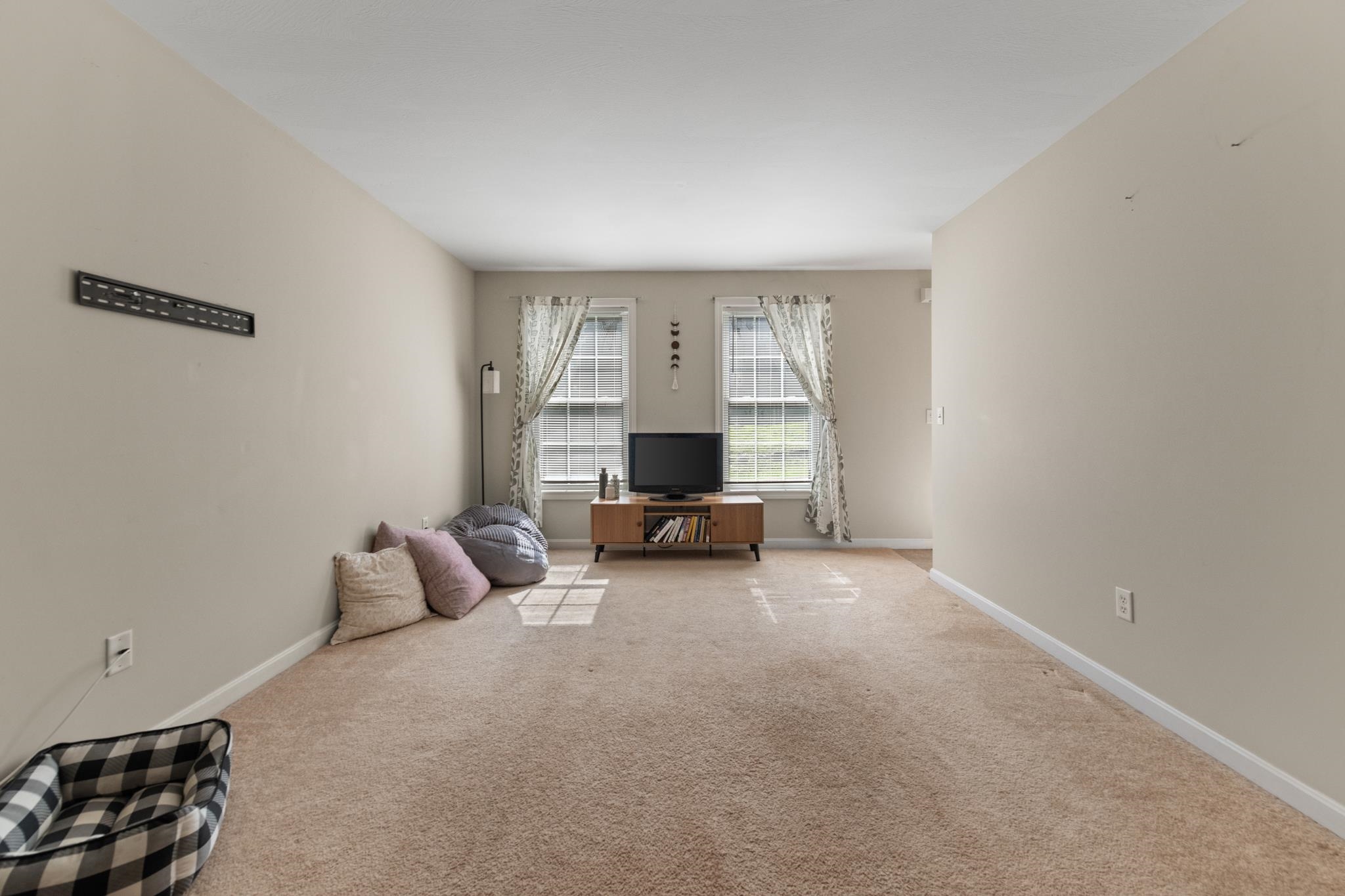 112 Robieson Drive Property Photo 6